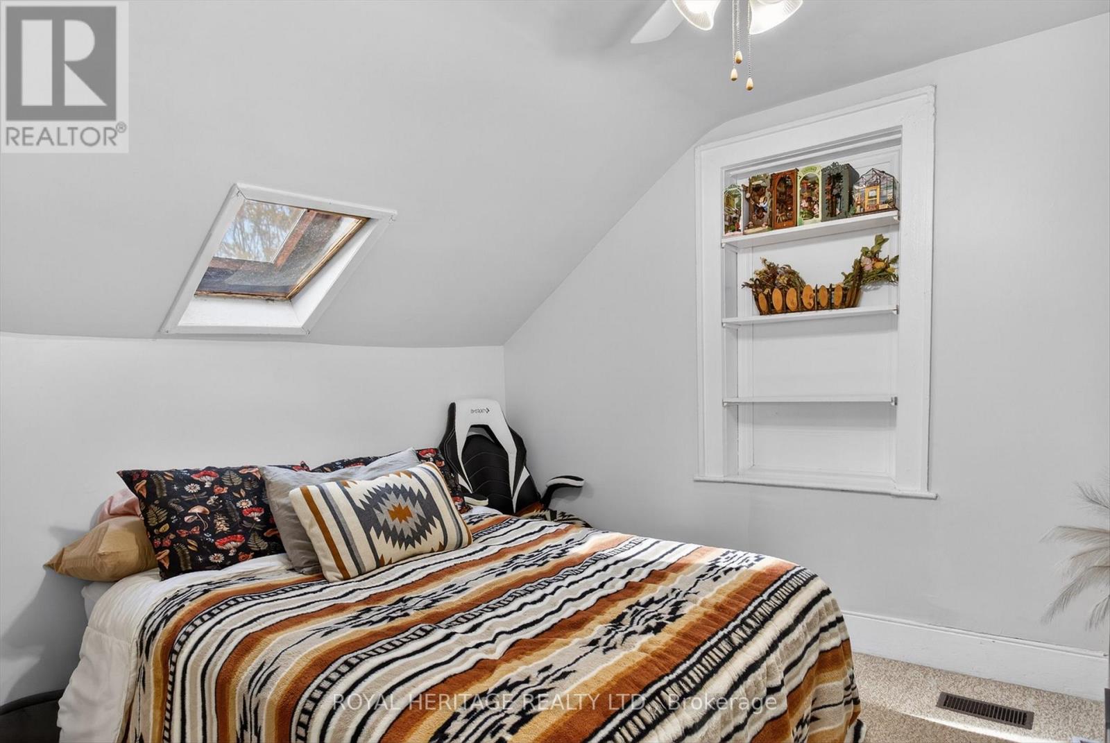 71 Albert Street S, Kawartha Lakes (Lindsay), Ontario  K9V 3H3 - Photo 28 - X12922364