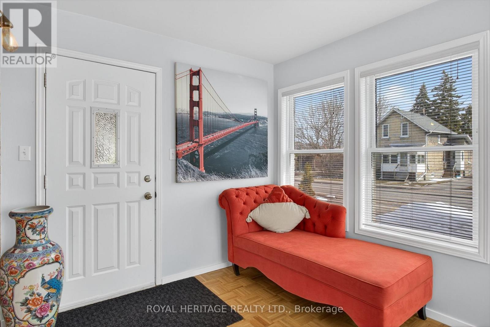 71 Albert Street S, Kawartha Lakes (Lindsay), Ontario  K9V 3H3 - Photo 5 - X12922364