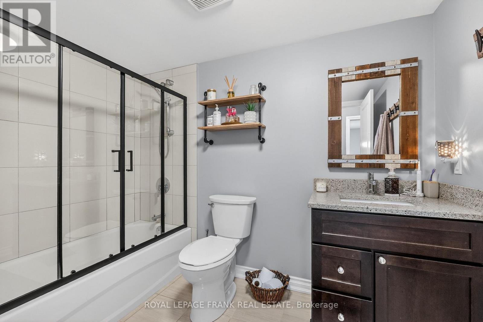 103 - 25 King Street, Kawartha Lakes (Lindsay), Ontario  K9V 1C7 - Photo 15 - X12922396