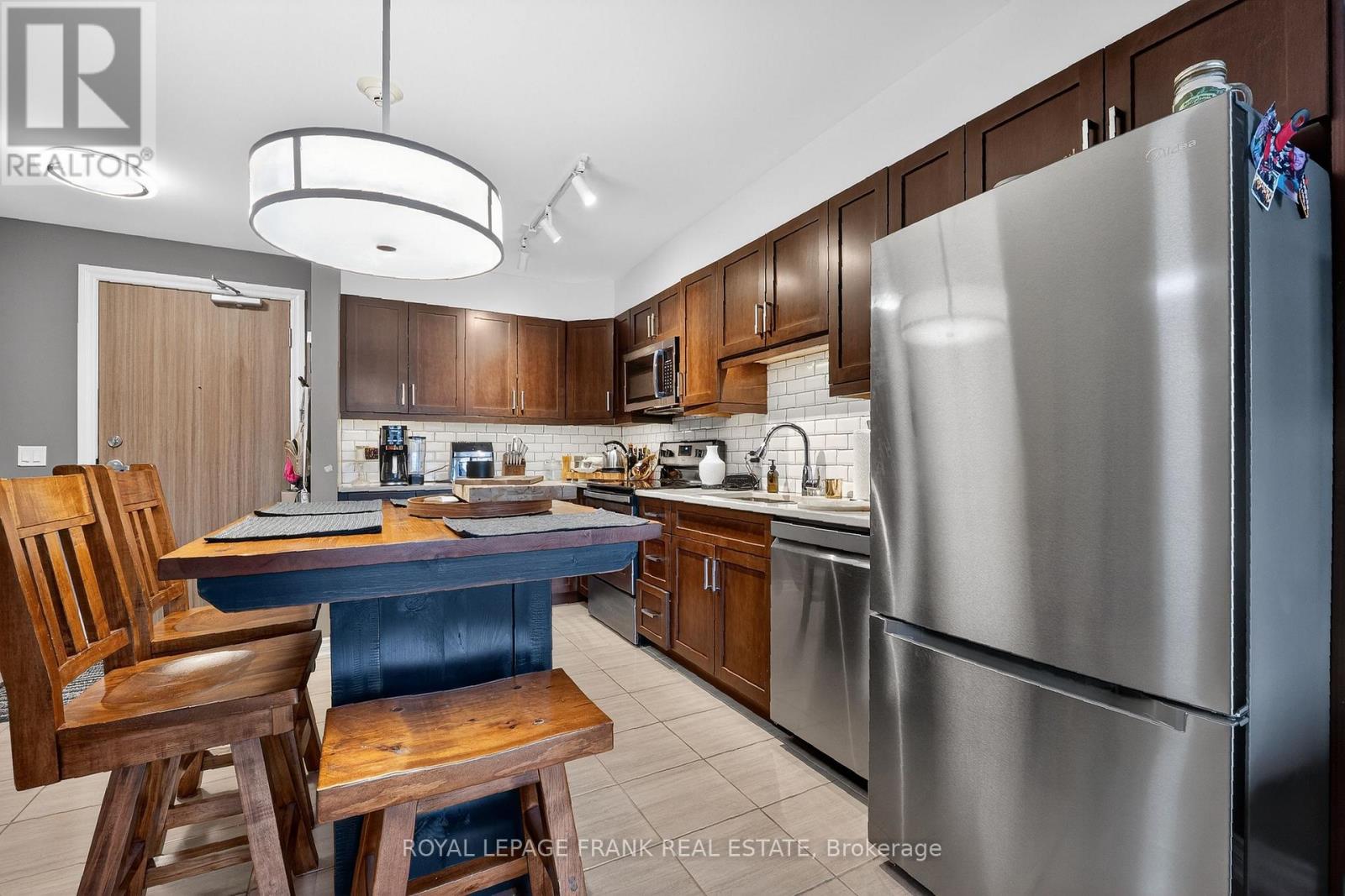 103 - 25 King Street, Kawartha Lakes (Lindsay), Ontario  K9V 1C7 - Photo 8 - X12922396