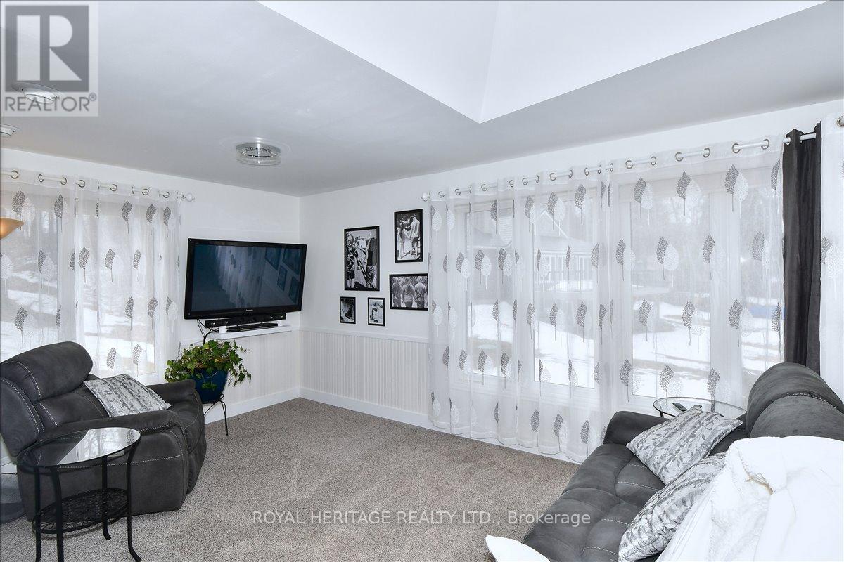 298 Fife Avenue, Selwyn, Ontario  K9J 6X3 - Photo 16 - X12922422