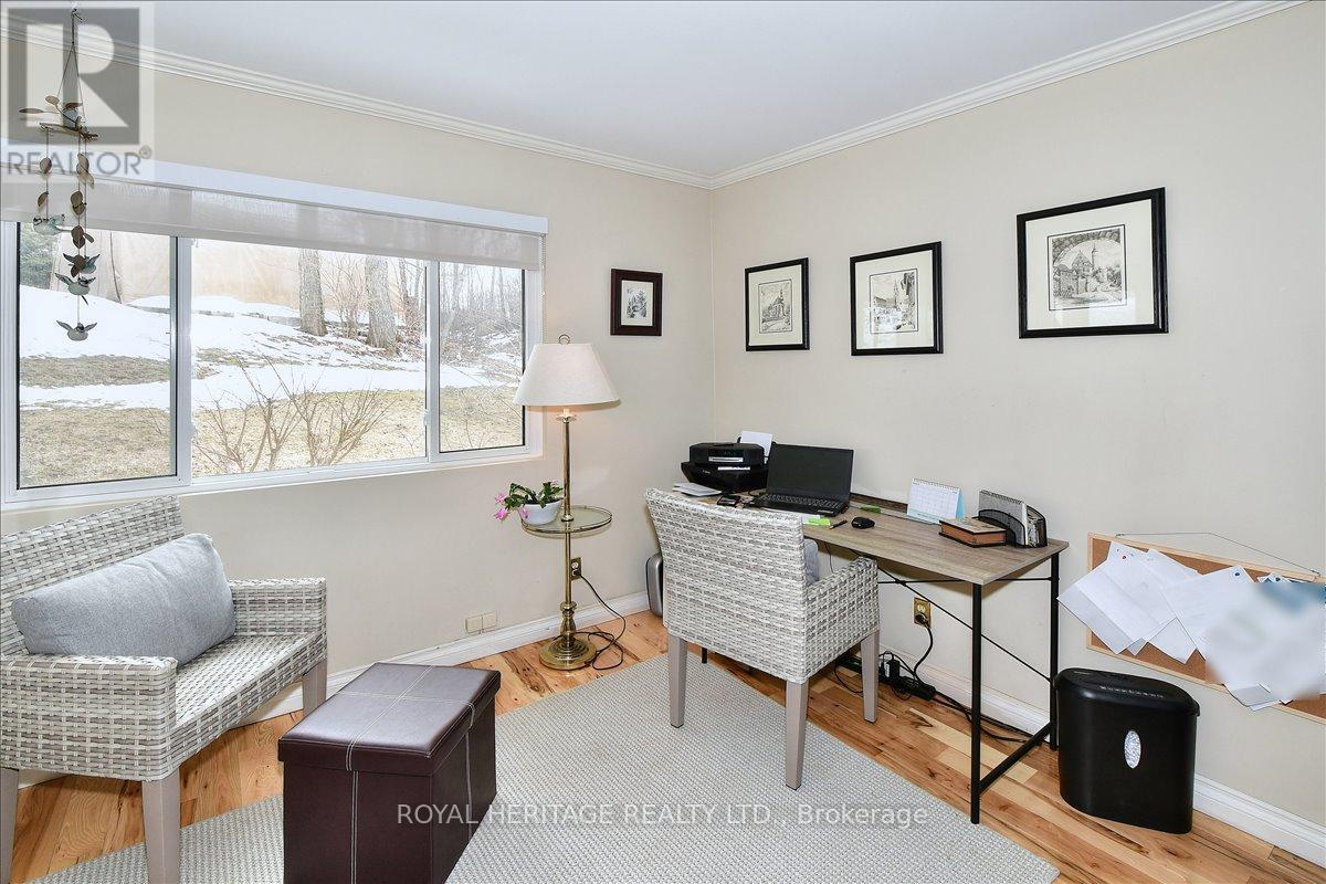 298 Fife Avenue, Selwyn, Ontario  K9J 6X3 - Photo 17 - X12922422