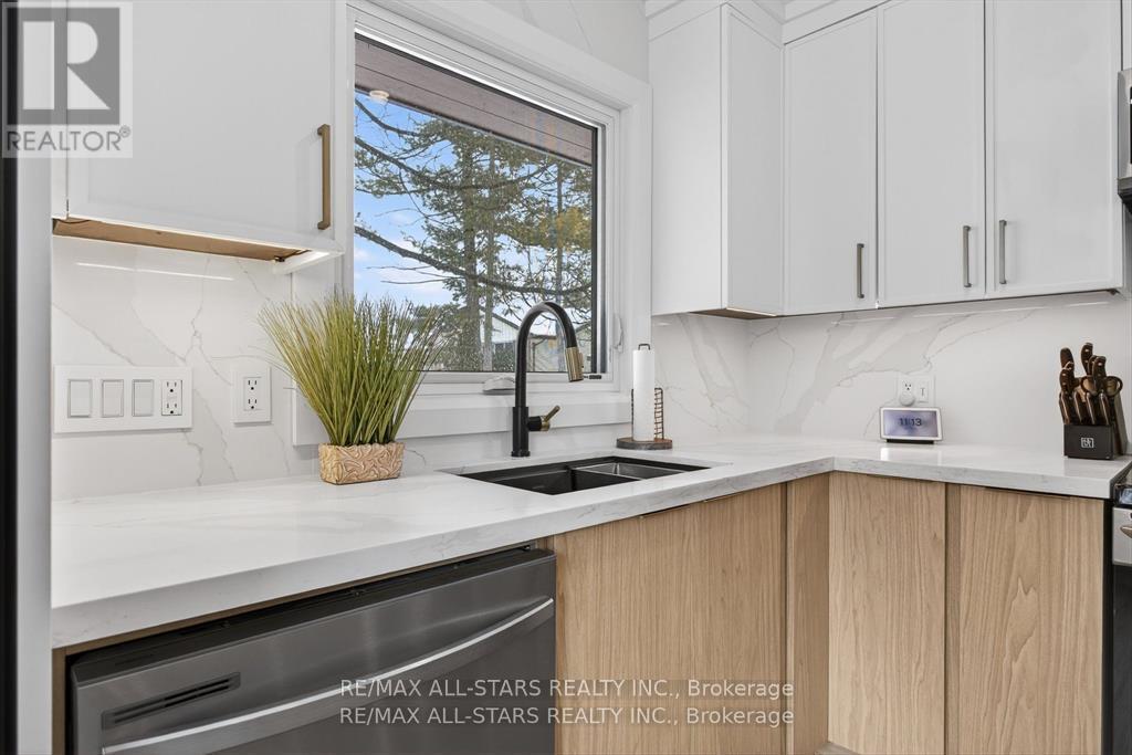 194 Snug Harbour Road, Kawartha Lakes (Fenelon), Ontario  K9V 4R6 - Photo 12 - X12922474