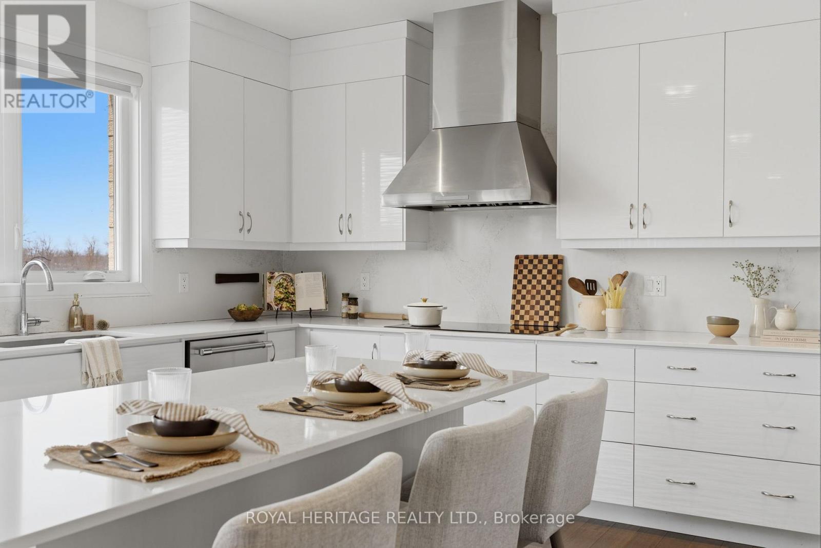 36 Golden Meadows Drive, Otonabee-South Monaghan, Ontario  K9J 0K6 - Photo 11 - X12922496