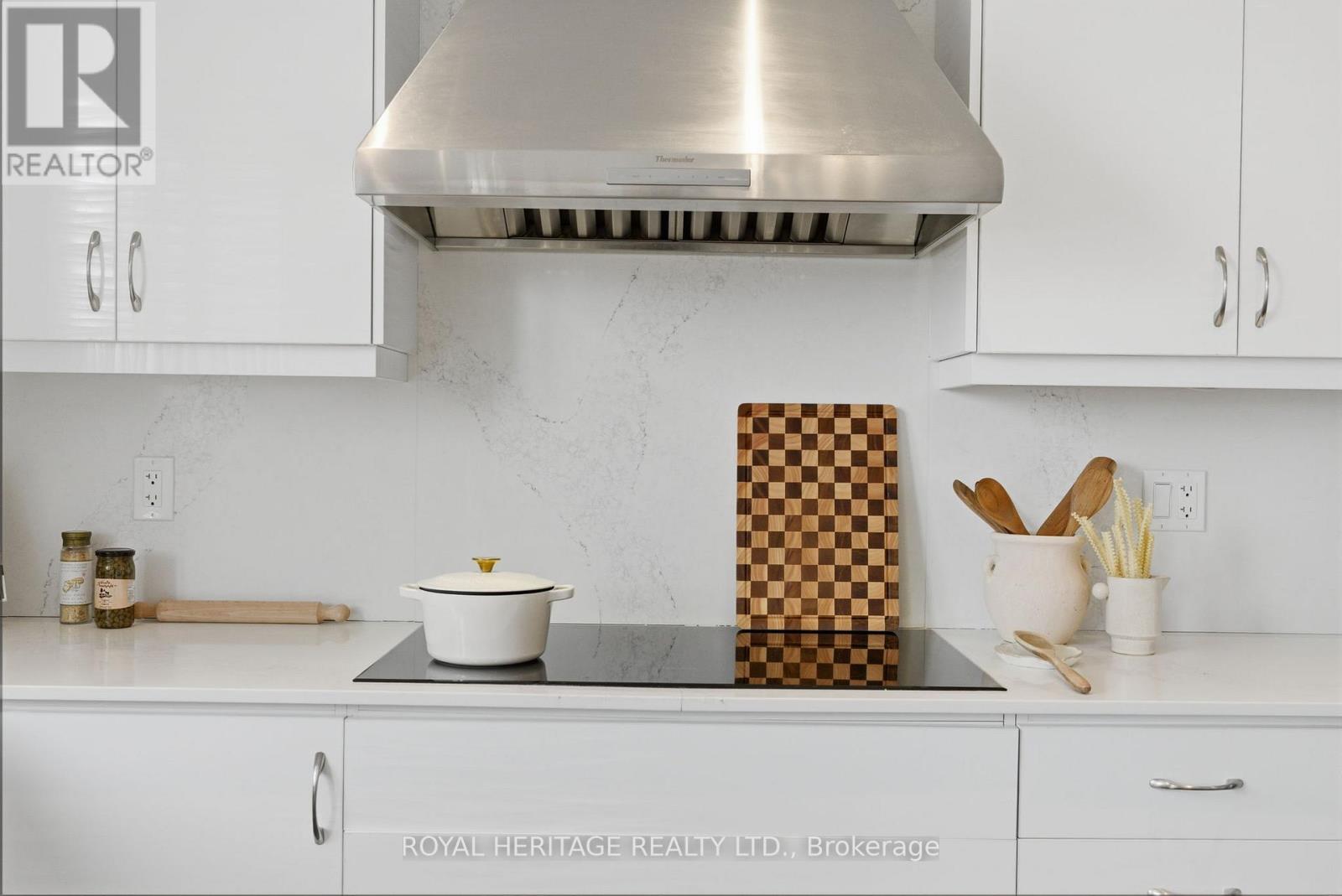 36 Golden Meadows Drive, Otonabee-South Monaghan, Ontario  K9J 0K6 - Photo 9 - X12922496