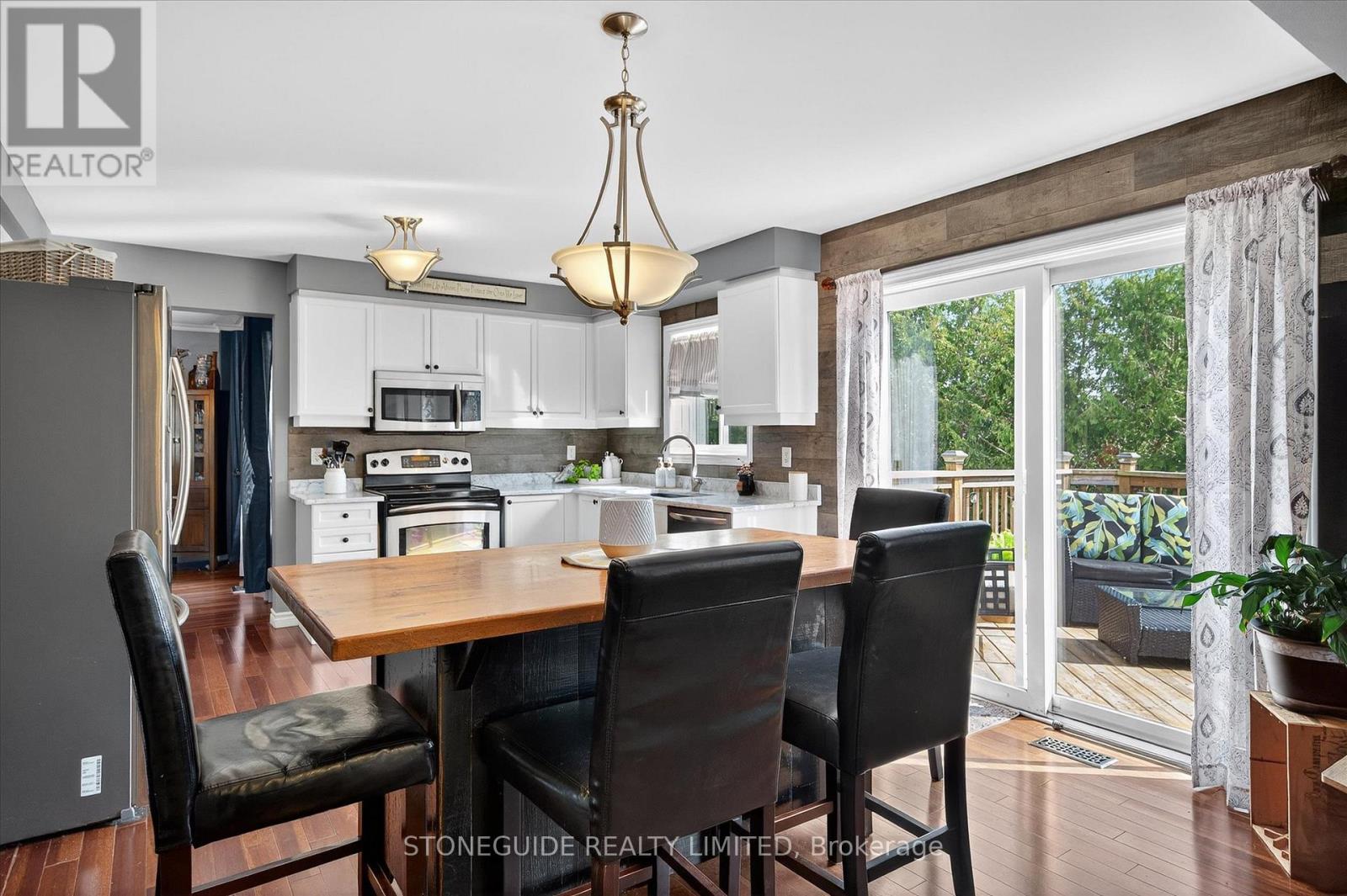 1726 Ravenwood Drive, Peterborough (Monaghan Ward 2), Ontario  K9K 2P6 - Photo 12 - X12922898