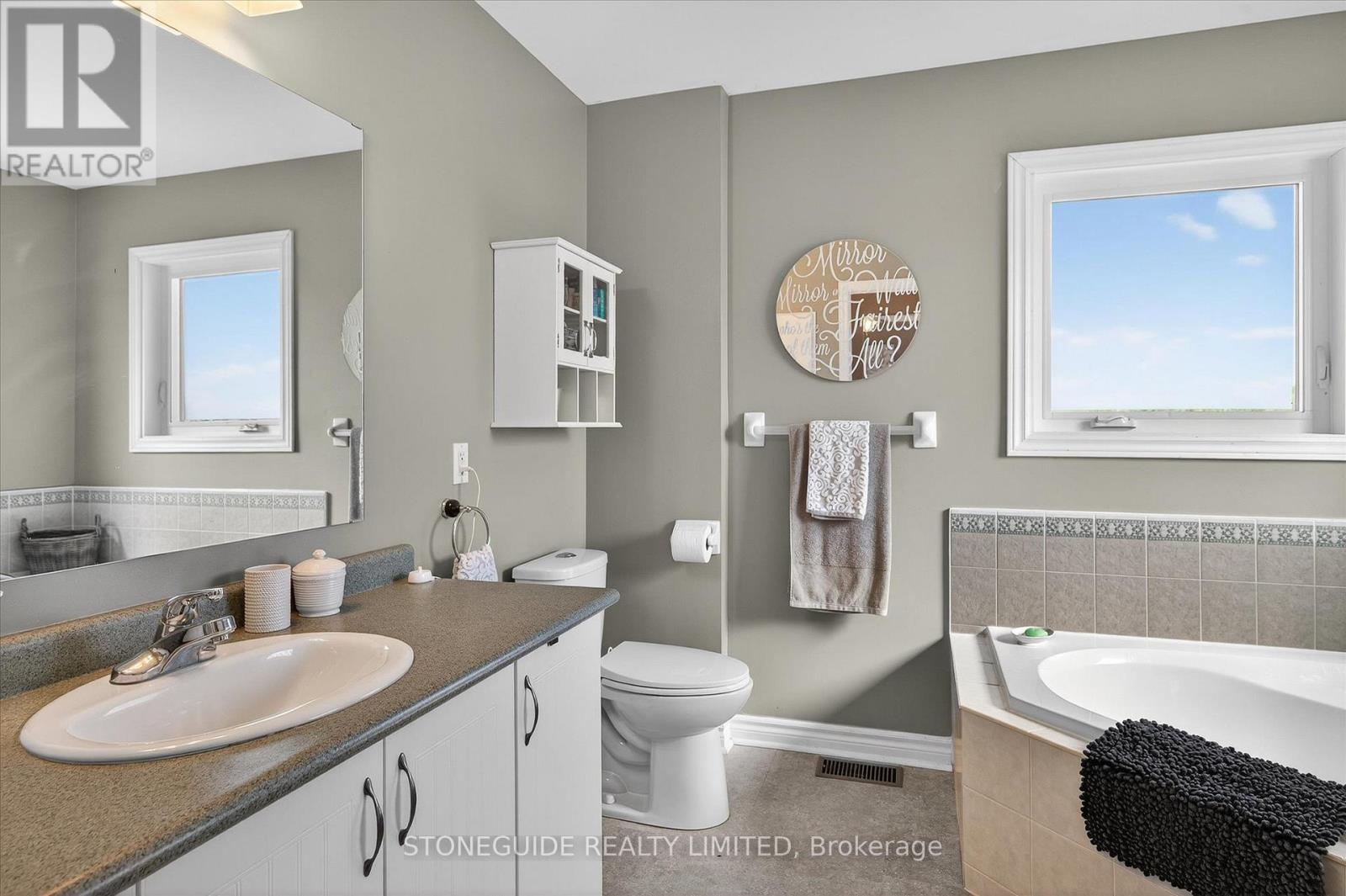 1726 Ravenwood Drive, Peterborough (Monaghan Ward 2), Ontario  K9K 2P6 - Photo 26 - X12922898