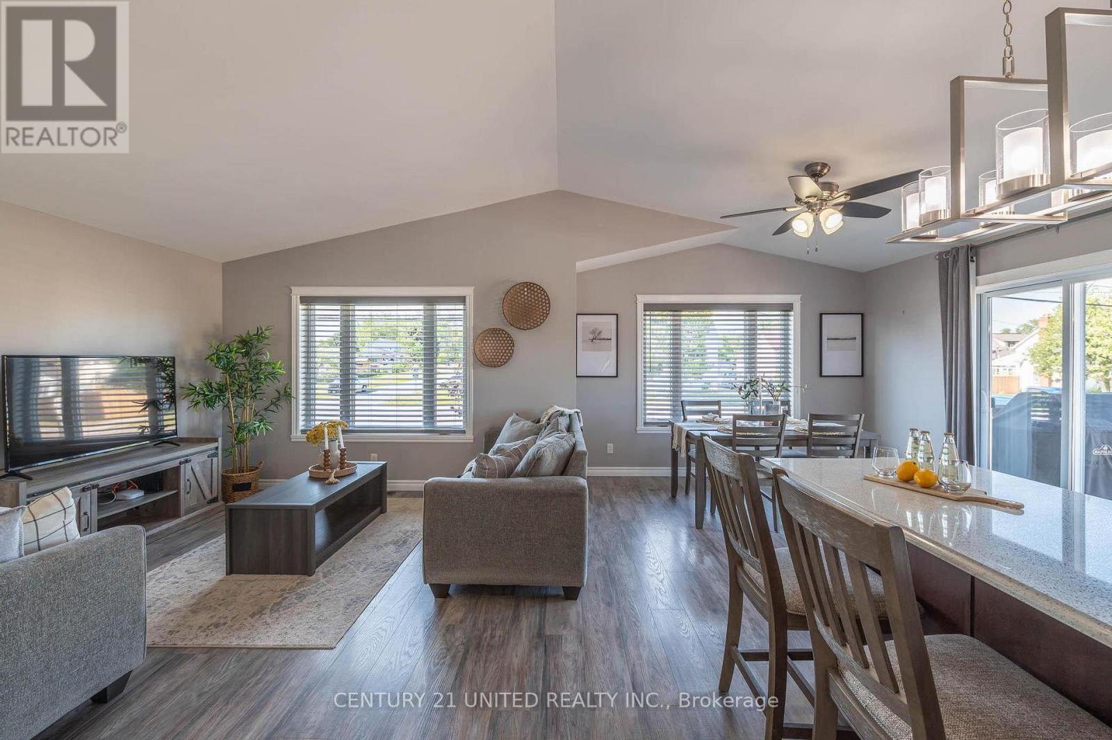 102 King Street W, Kawartha Lakes (Emily), Ontario  K0L 2W0 - Photo 2 - X12923356