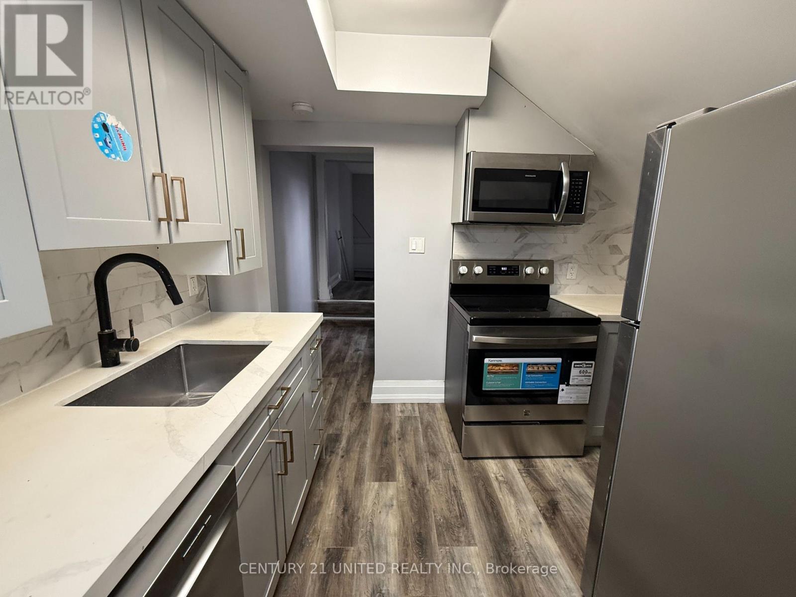 B - 470 Boliver Street, Peterborough (Town Ward 3), Ontario  K9J 4R4 - Photo 2 - X12923382