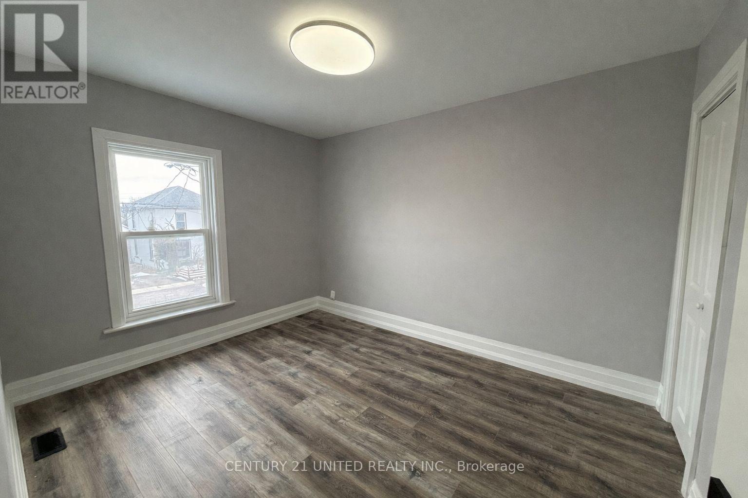 B - 470 Boliver Street, Peterborough (Town Ward 3), Ontario  K9J 4R4 - Photo 9 - X12923382