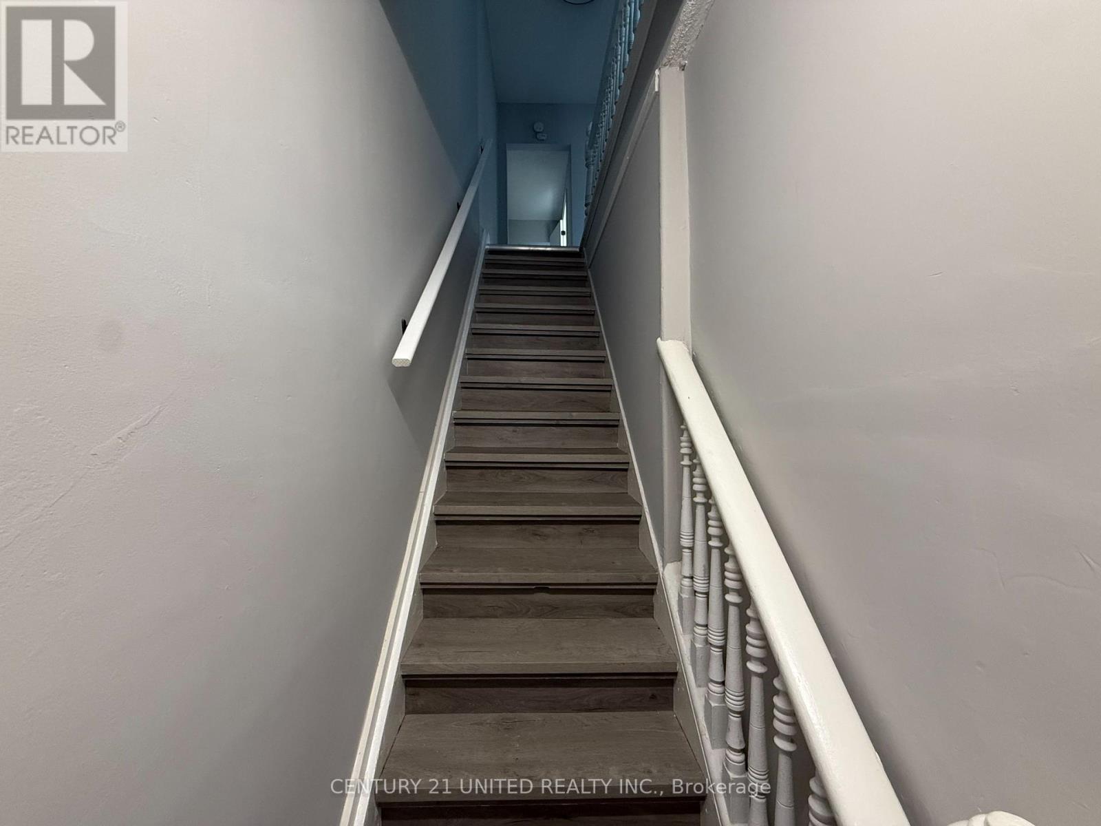 A - 468 Bolivar Street, Peterborough (Town Ward 3), Ontario  K9J 4R4 - Photo 12 - X12923406