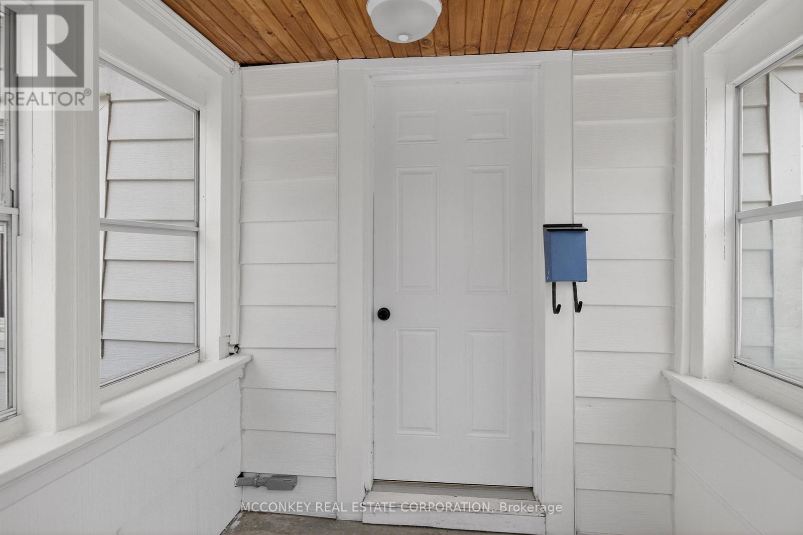 639 Rubidge Street, Peterborough (Town Ward 3), Ontario  K9H 4E9 - Photo 2 - X12923412