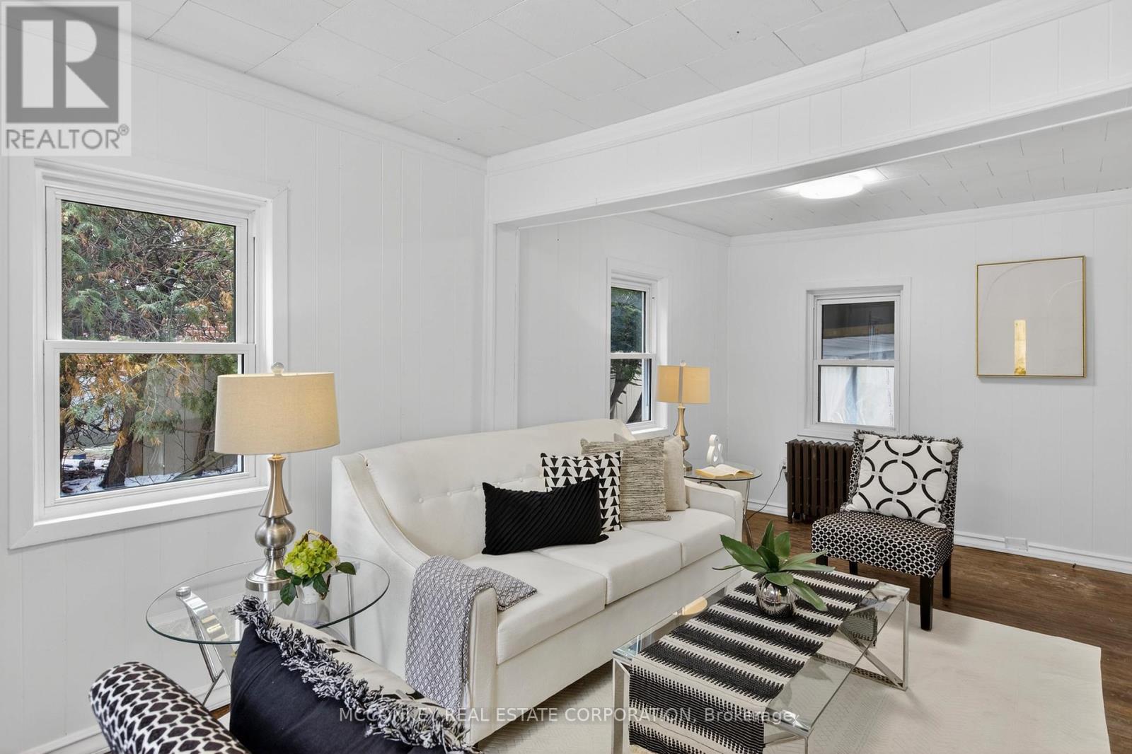 639 Rubidge Street, Peterborough (Town Ward 3), Ontario  K9H 4E9 - Photo 5 - X12923412