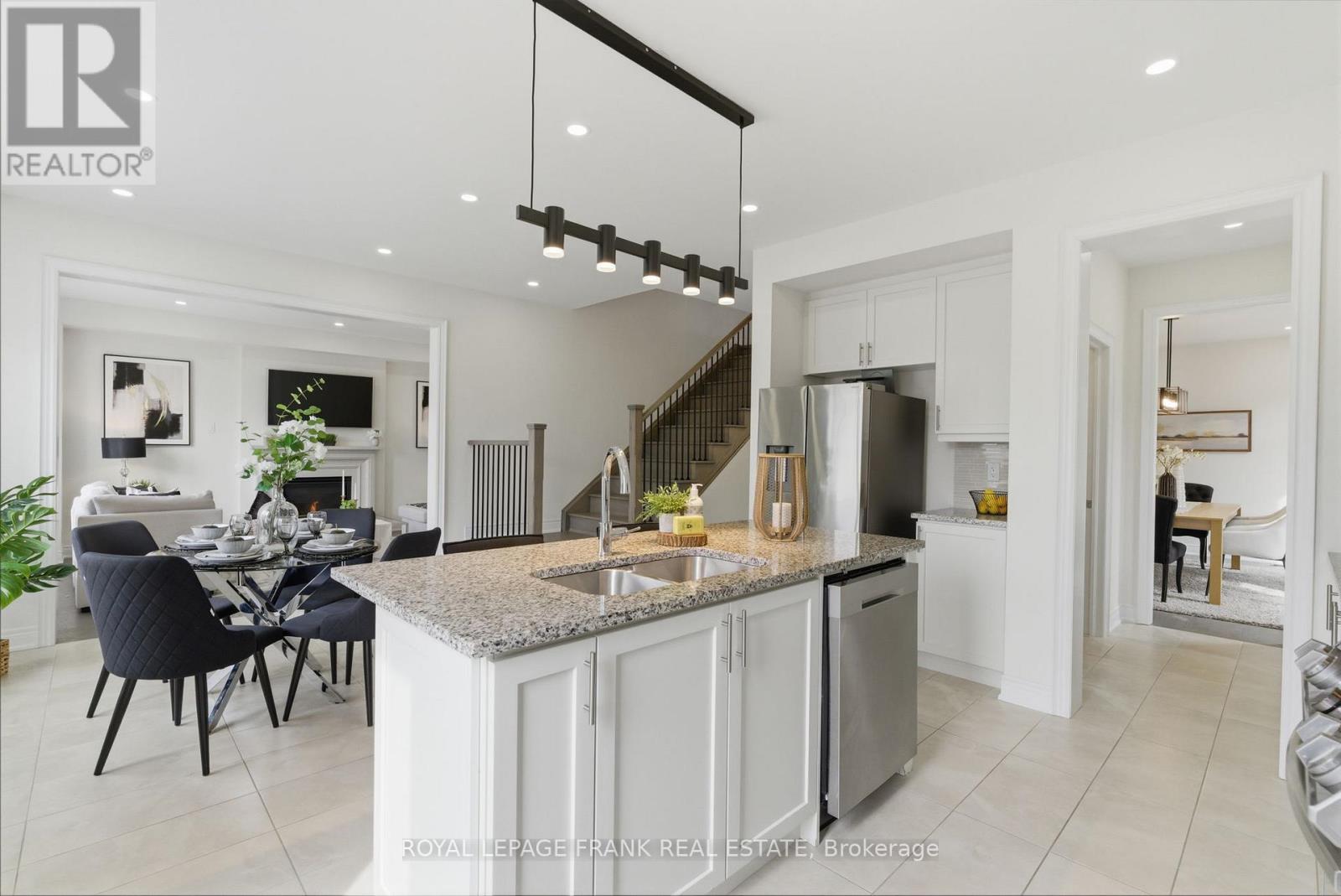 23 Wamsley Crescent, Clarington (Newcastle), Ontario  L1B 0W1 - Photo 5 - E12923606