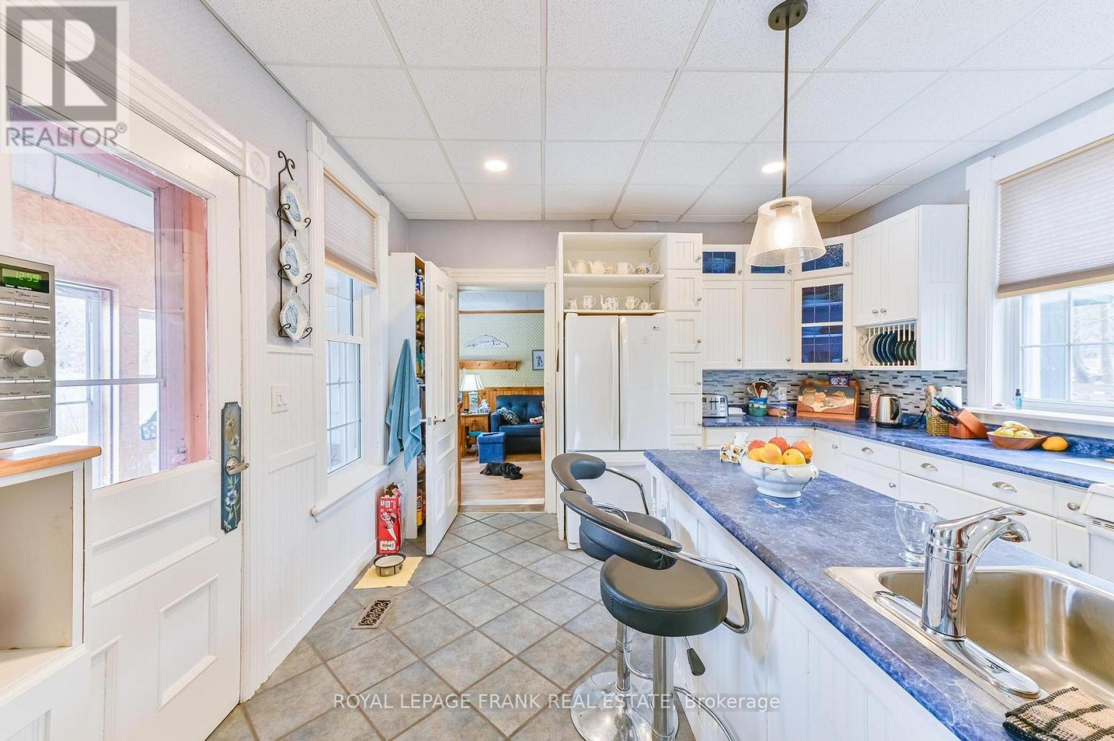 865 Parkhill Road W, Peterborough (Monaghan Ward 2), Ontario  K9J 6P2 - Photo 15 - X12923916