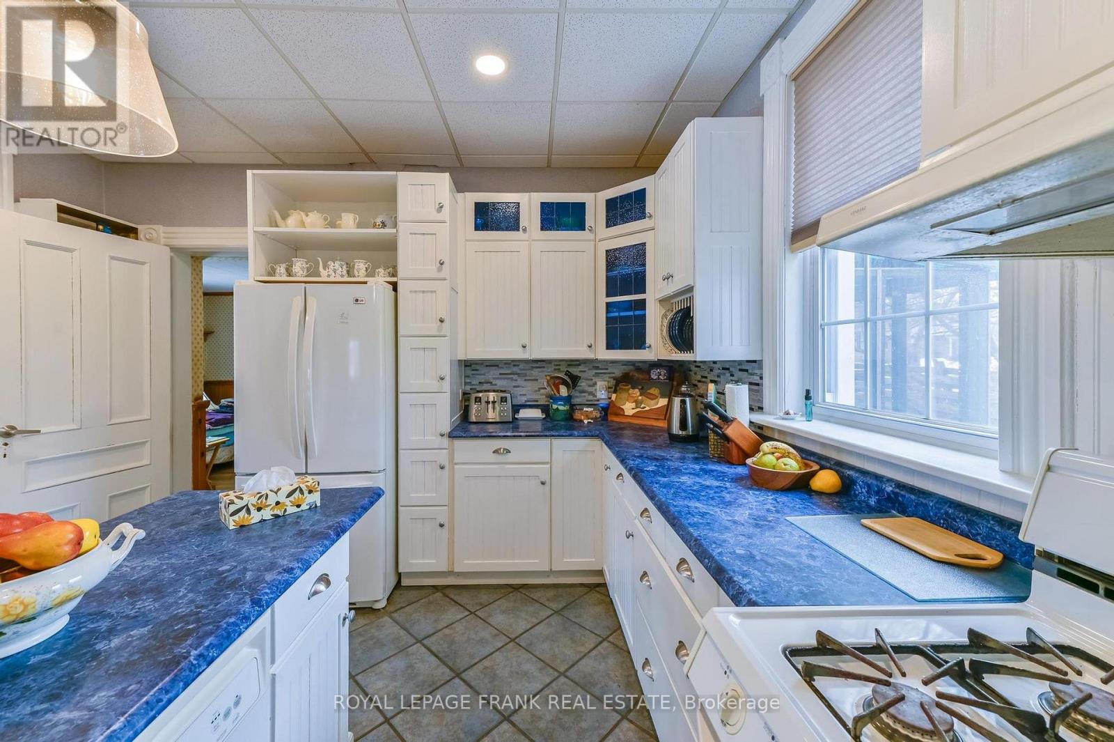 865 Parkhill Road W, Peterborough (Monaghan Ward 2), Ontario  K9J 6P2 - Photo 17 - X12923916