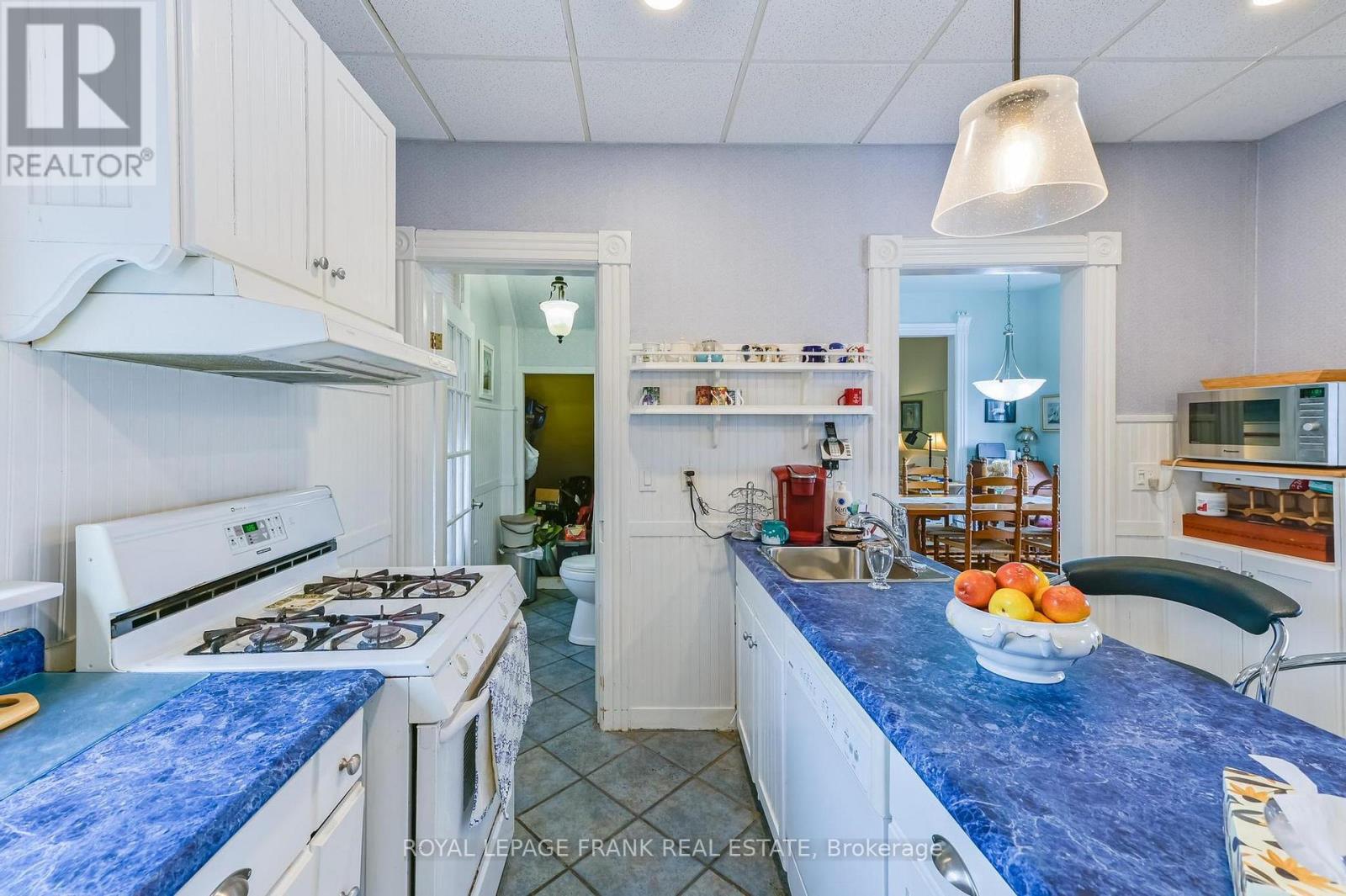 865 Parkhill Road W, Peterborough (Monaghan Ward 2), Ontario  K9J 6P2 - Photo 18 - X12923916