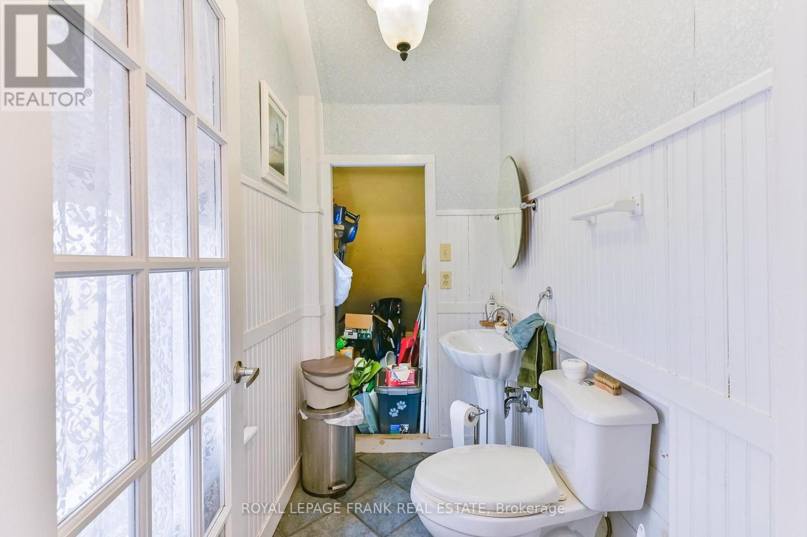 865 Parkhill Road W, Peterborough (Monaghan Ward 2), Ontario  K9J 6P2 - Photo 22 - X12923916