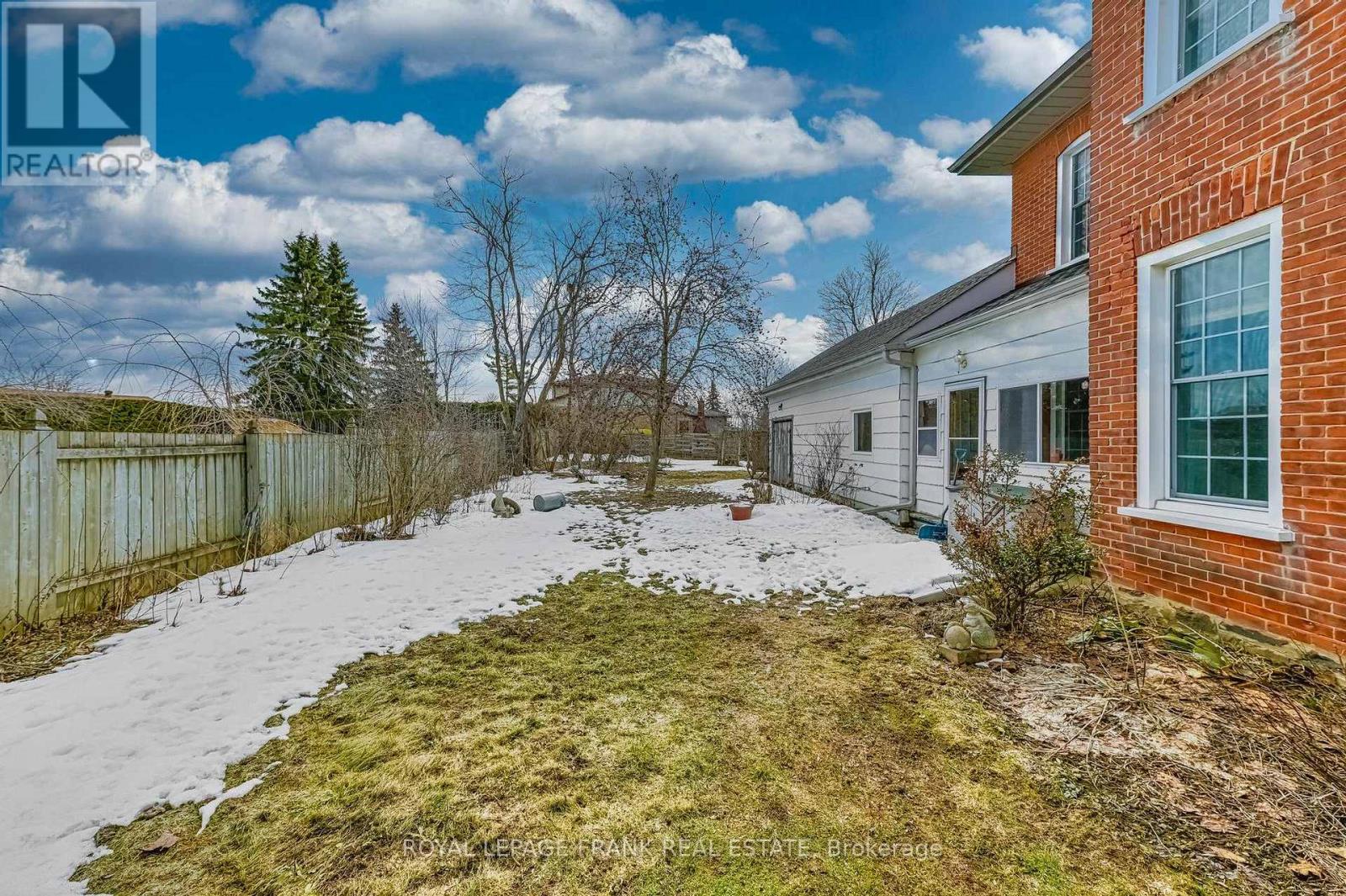 865 Parkhill Road W, Peterborough (Monaghan Ward 2), Ontario  K9J 6P2 - Photo 38 - X12923916