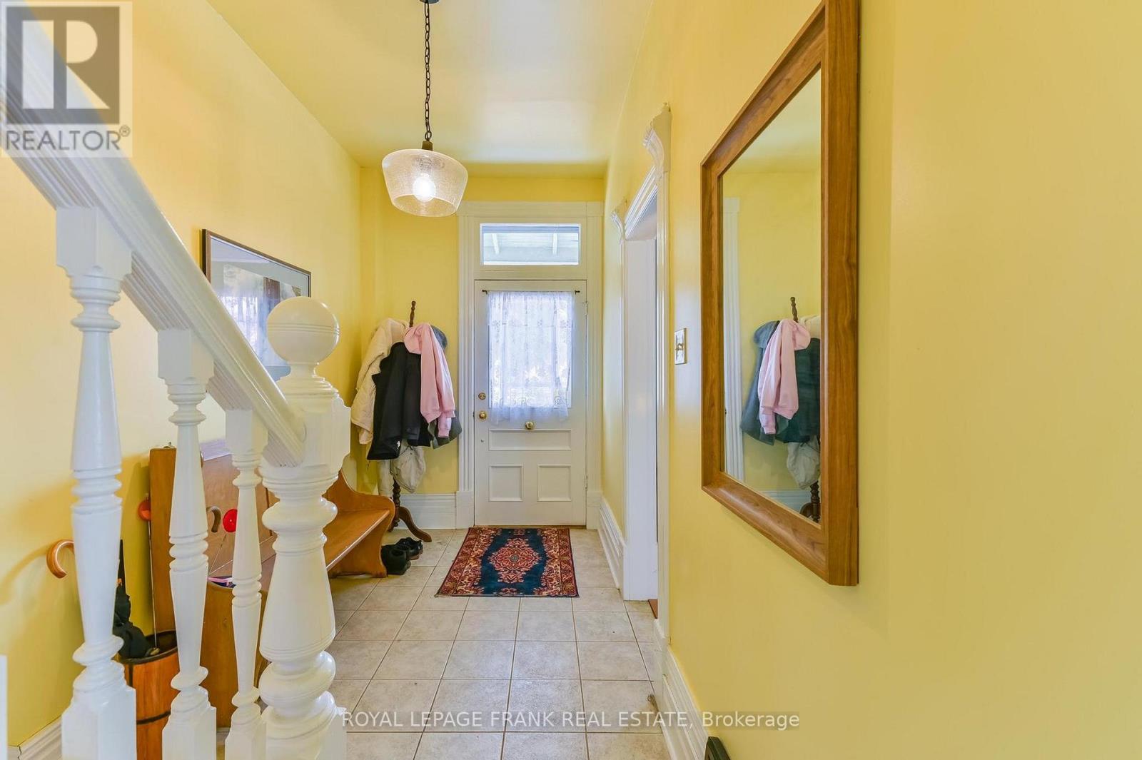 865 Parkhill Road W, Peterborough (Monaghan Ward 2), Ontario  K9J 6P2 - Photo 5 - X12923916