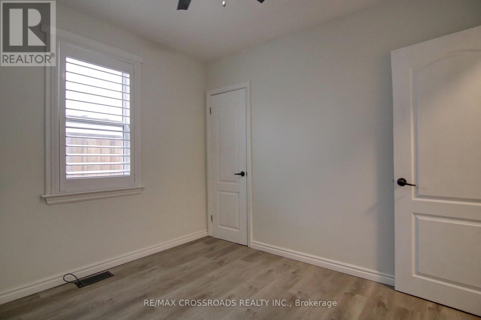 814 Nicholls Street, Peterborough (Northcrest Ward 5), Ontario  K9H 5T8 - Photo 18 - X12923956