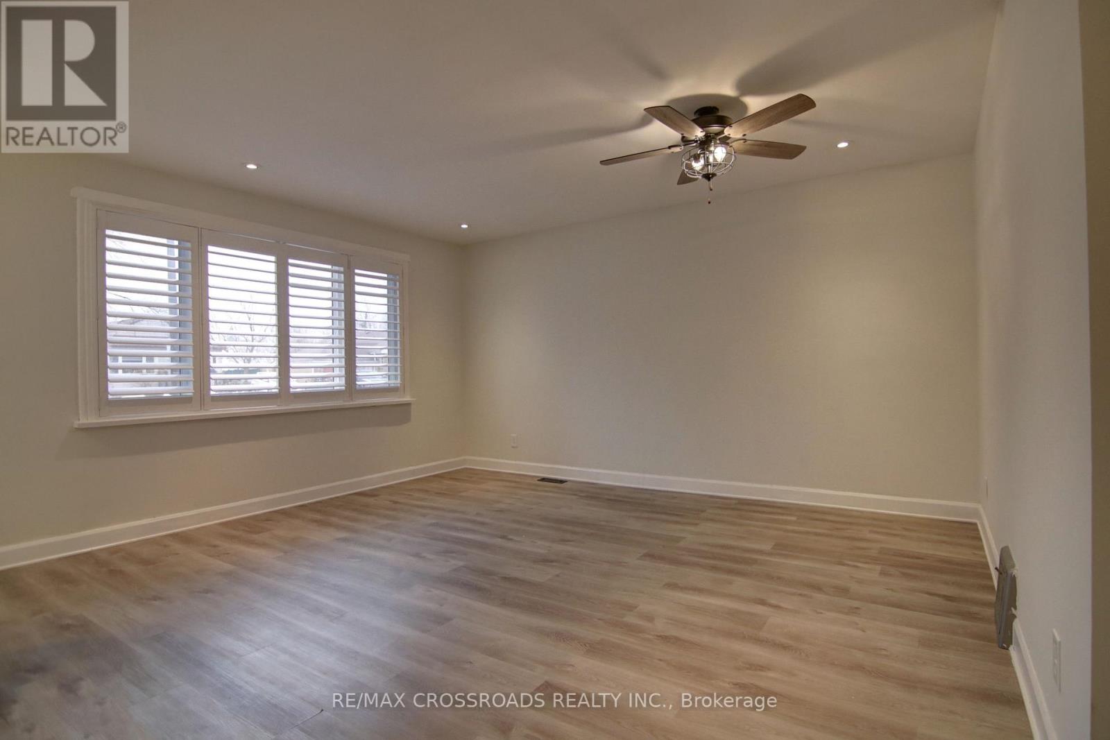 814 Nicholls Street, Peterborough (Northcrest Ward 5), Ontario  K9H 5T8 - Photo 8 - X12923956