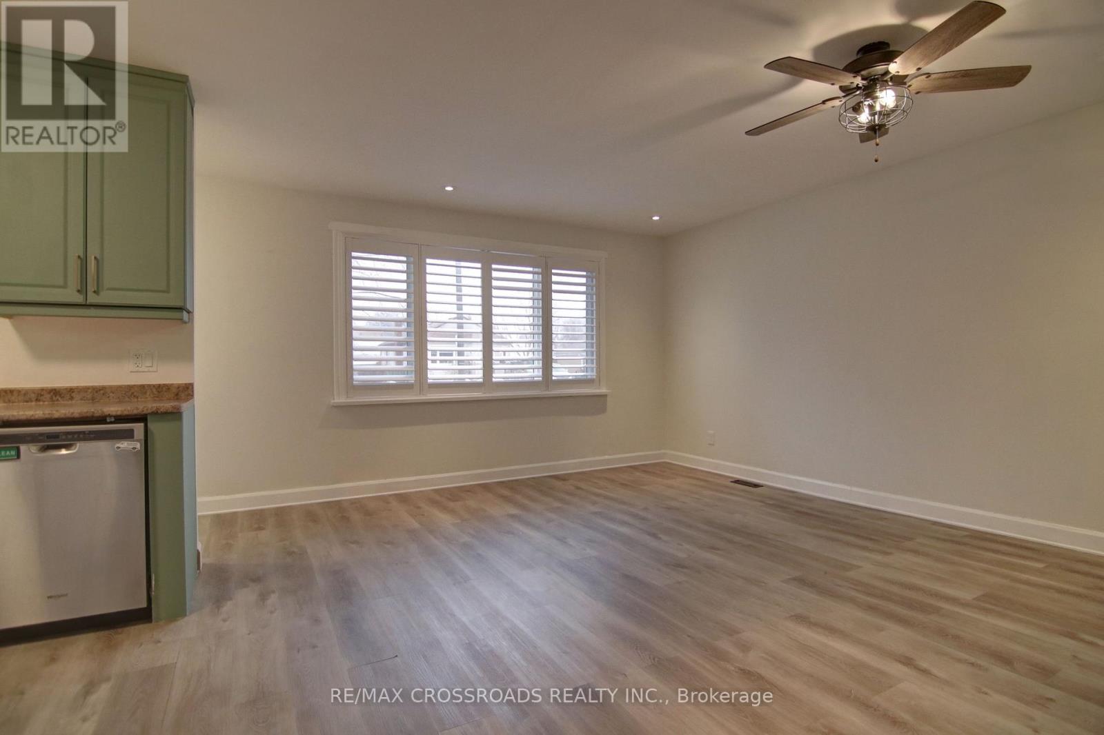 814 Nicholls Street, Peterborough (Northcrest Ward 5), Ontario  K9H 5T8 - Photo 9 - X12923956