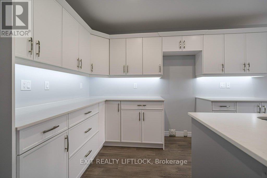 238 O Neil Street, Peterborough (Monaghan Ward 2), Ontario  K9K 0H1 - Photo 14 - X12924374