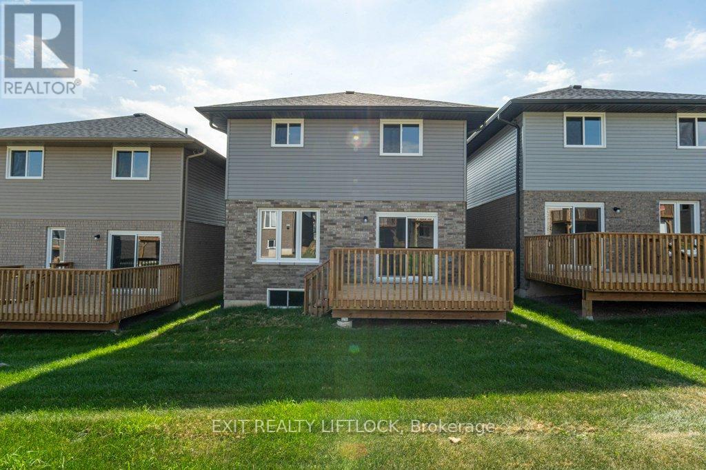 238 O Neil Street, Peterborough (Monaghan Ward 2), Ontario  K9K 0H1 - Photo 32 - X12924374