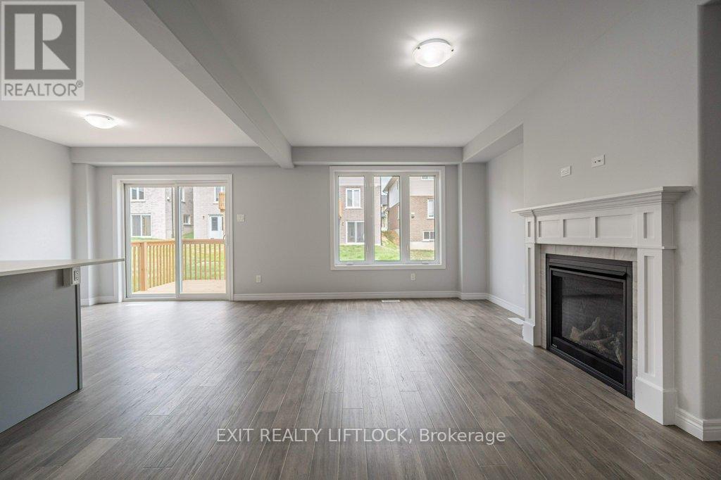 238 O Neil Street, Peterborough (Monaghan Ward 2), Ontario  K9K 0H1 - Photo 8 - X12924374