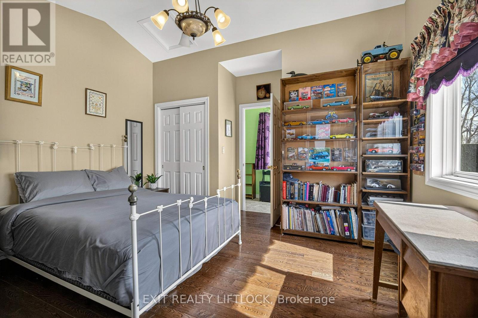 709 Orpington Road, Peterborough (Otonabee Ward 1), Ontario  K9J 4A5 - Photo 10 - X12924688