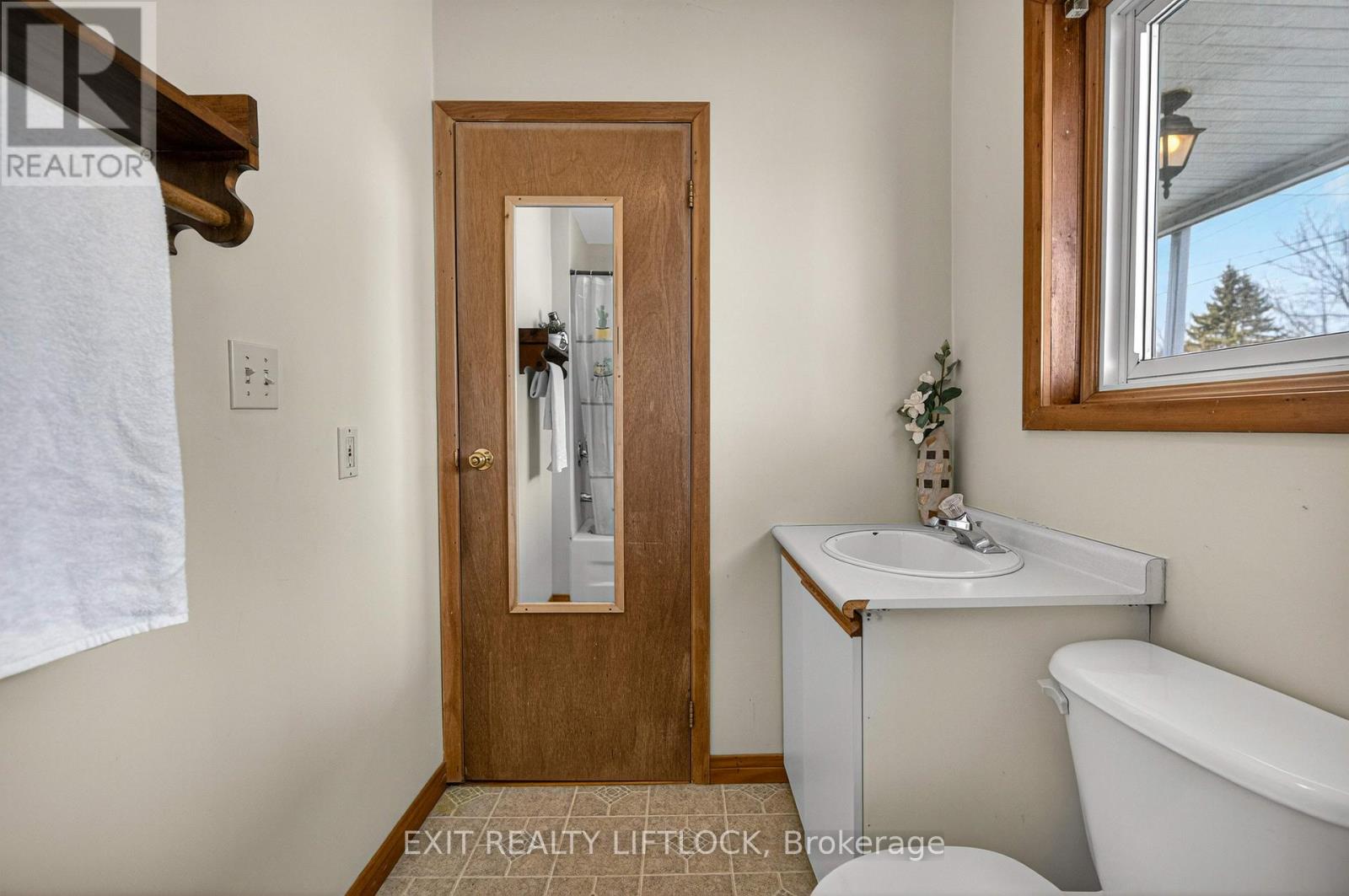 709 Orpington Road, Peterborough (Otonabee Ward 1), Ontario  K9J 4A5 - Photo 15 - X12924688