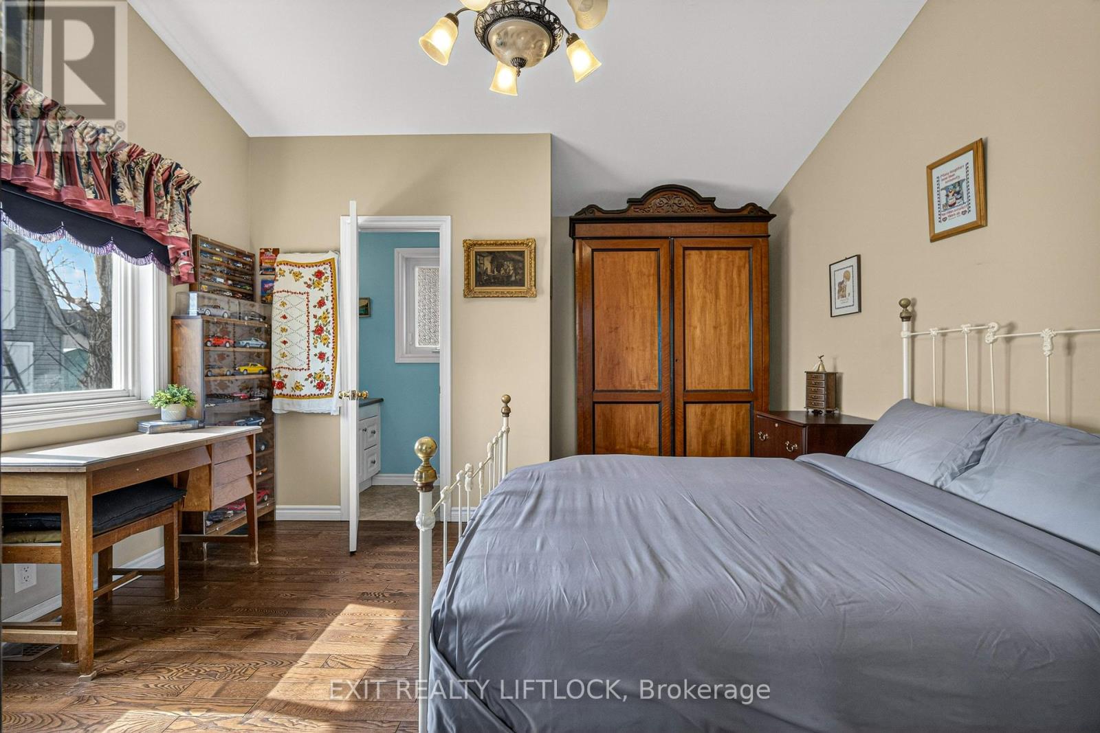 709 Orpington Road, Peterborough (Otonabee Ward 1), Ontario  K9J 4A5 - Photo 9 - X12924688