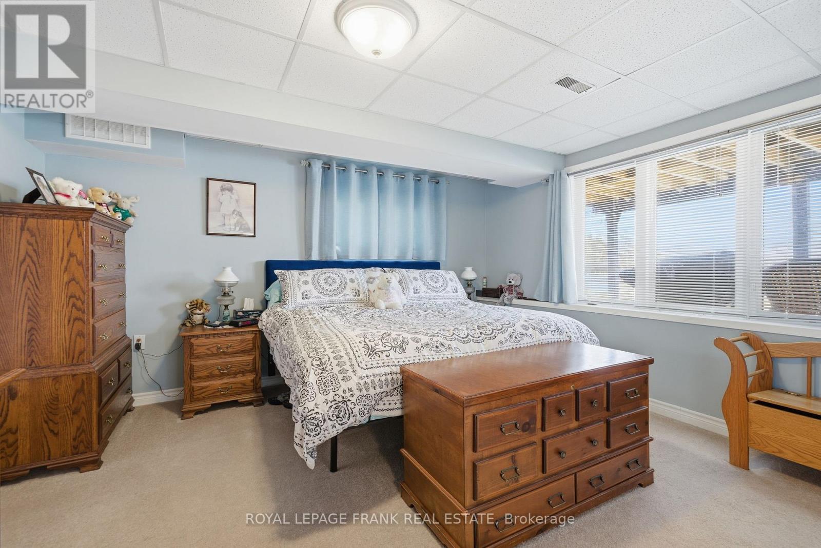 197 Mcgill Drive, Kawartha Lakes (Ops), Ontario  K9V 4R4 - Photo 12 - X12924806