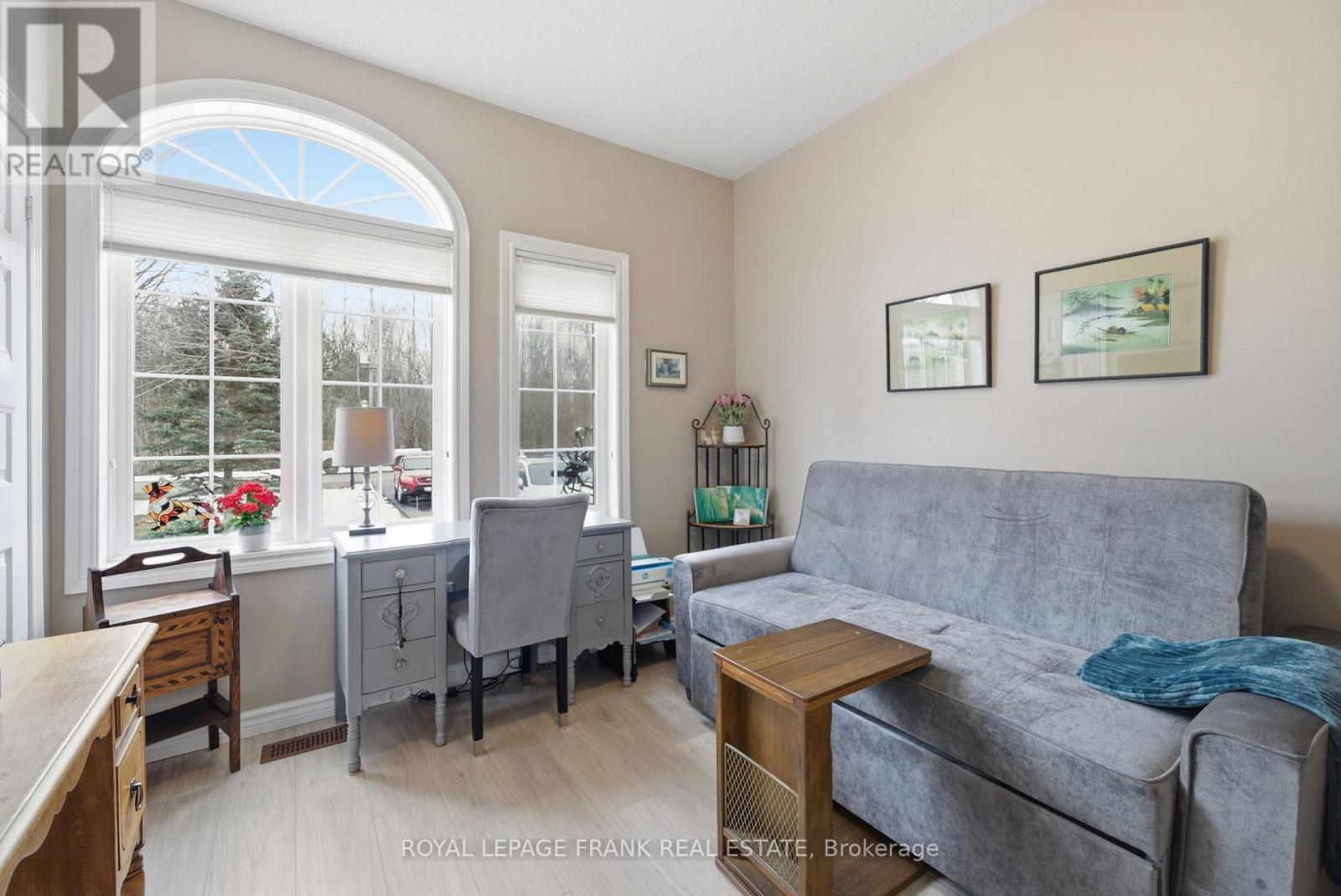 197 Mcgill Drive, Kawartha Lakes (Ops), Ontario  K9V 4R4 - Photo 15 - X12924806