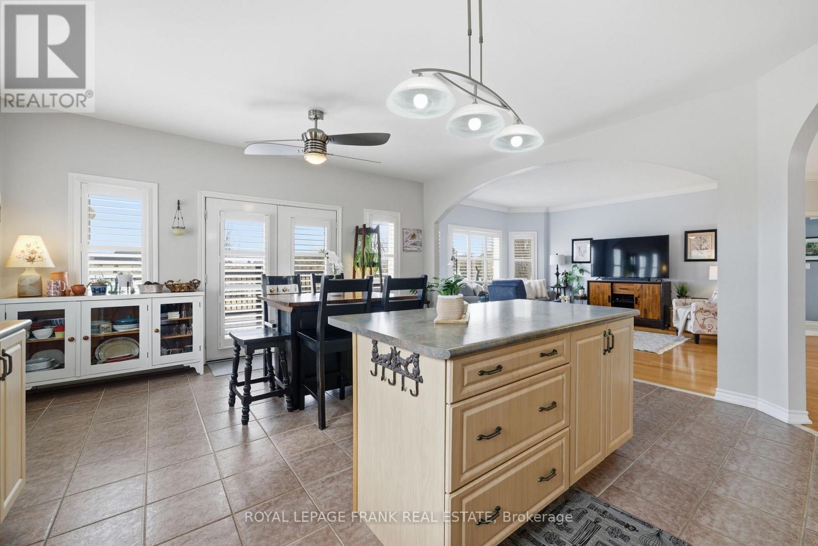 197 Mcgill Drive, Kawartha Lakes (Ops), Ontario  K9V 4R4 - Photo 19 - X12924806