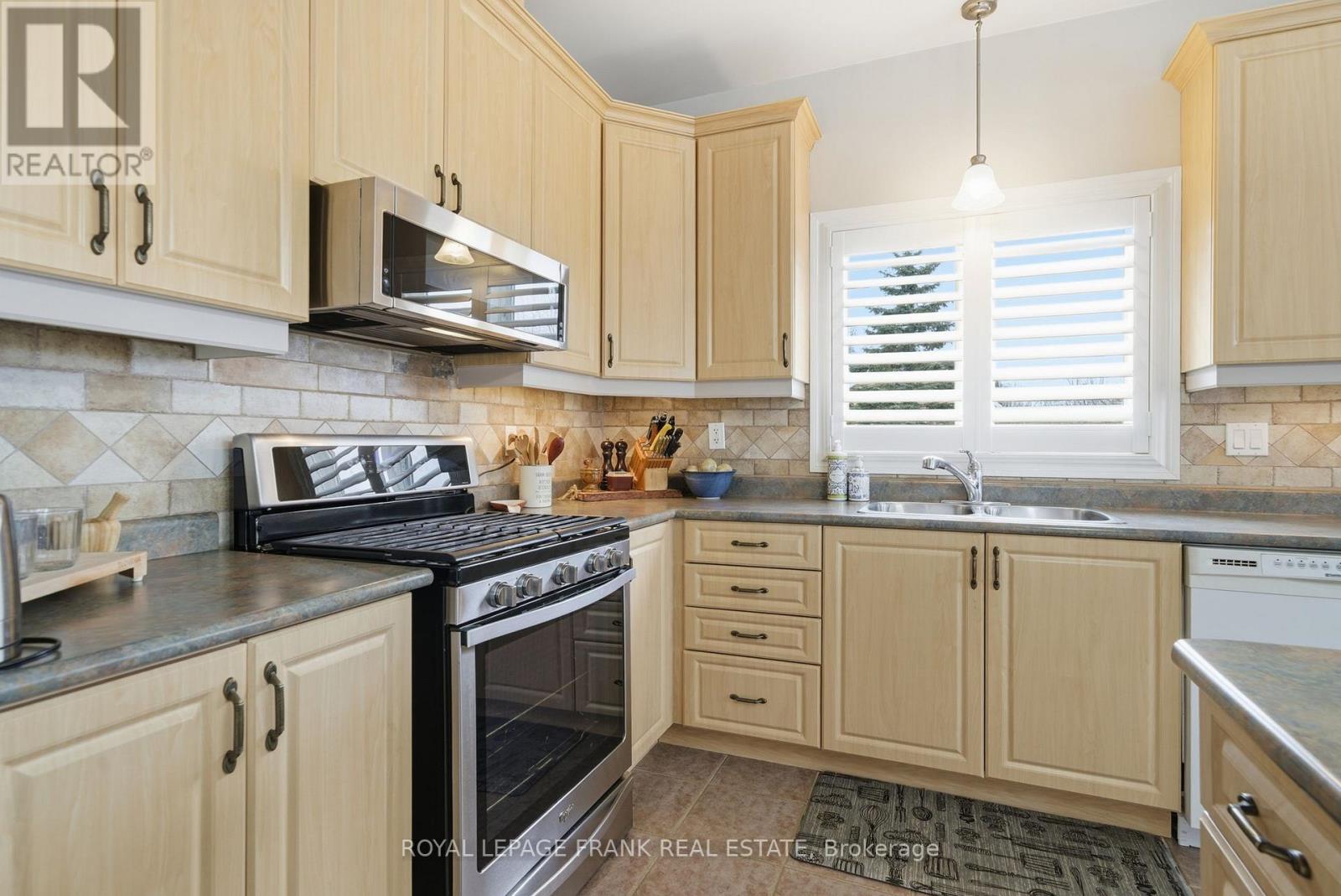 197 Mcgill Drive, Kawartha Lakes (Ops), Ontario  K9V 4R4 - Photo 20 - X12924806