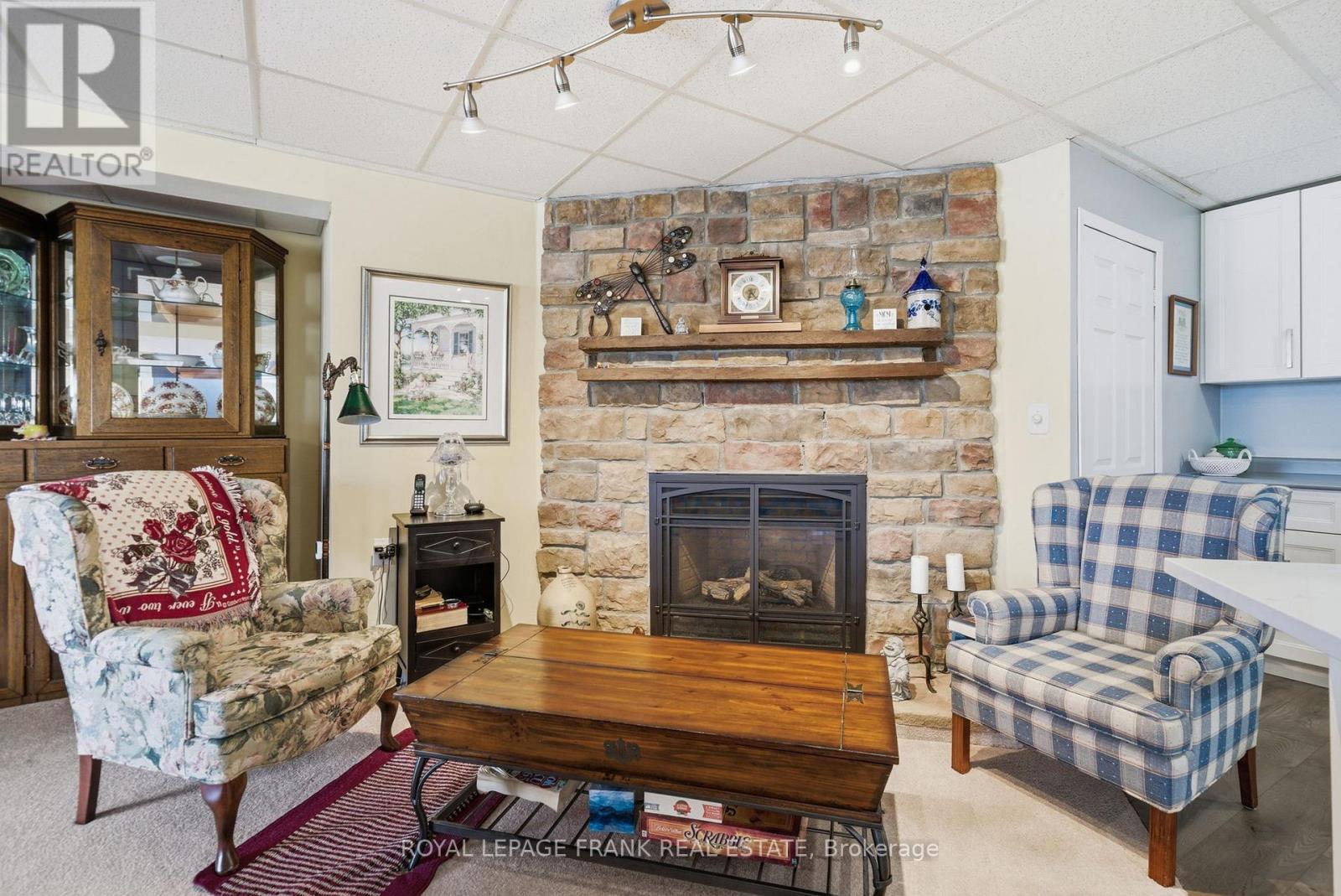 197 Mcgill Drive, Kawartha Lakes (Ops), Ontario  K9V 4R4 - Photo 35 - X12924806