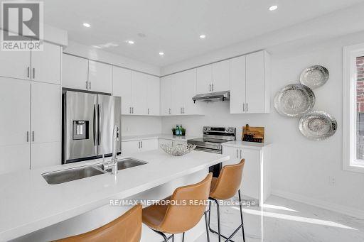 58 Belmont Drive, Clarington (Newcastle), Ontario  L1B 0W8 - Photo 11 - E12924892