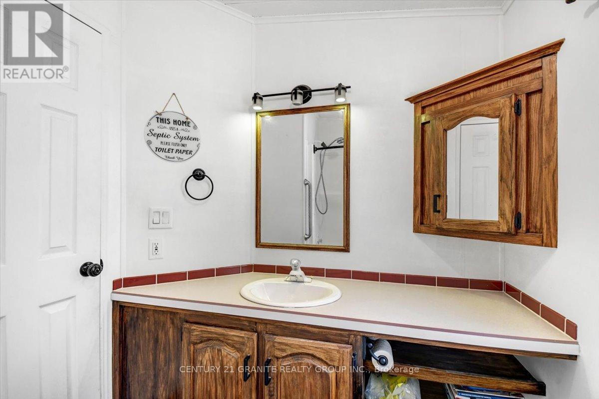 19 High Bush Road, Hastings Highlands (Mcclure Ward), Ontario  K0L 2K0 - Photo 21 - X12925190