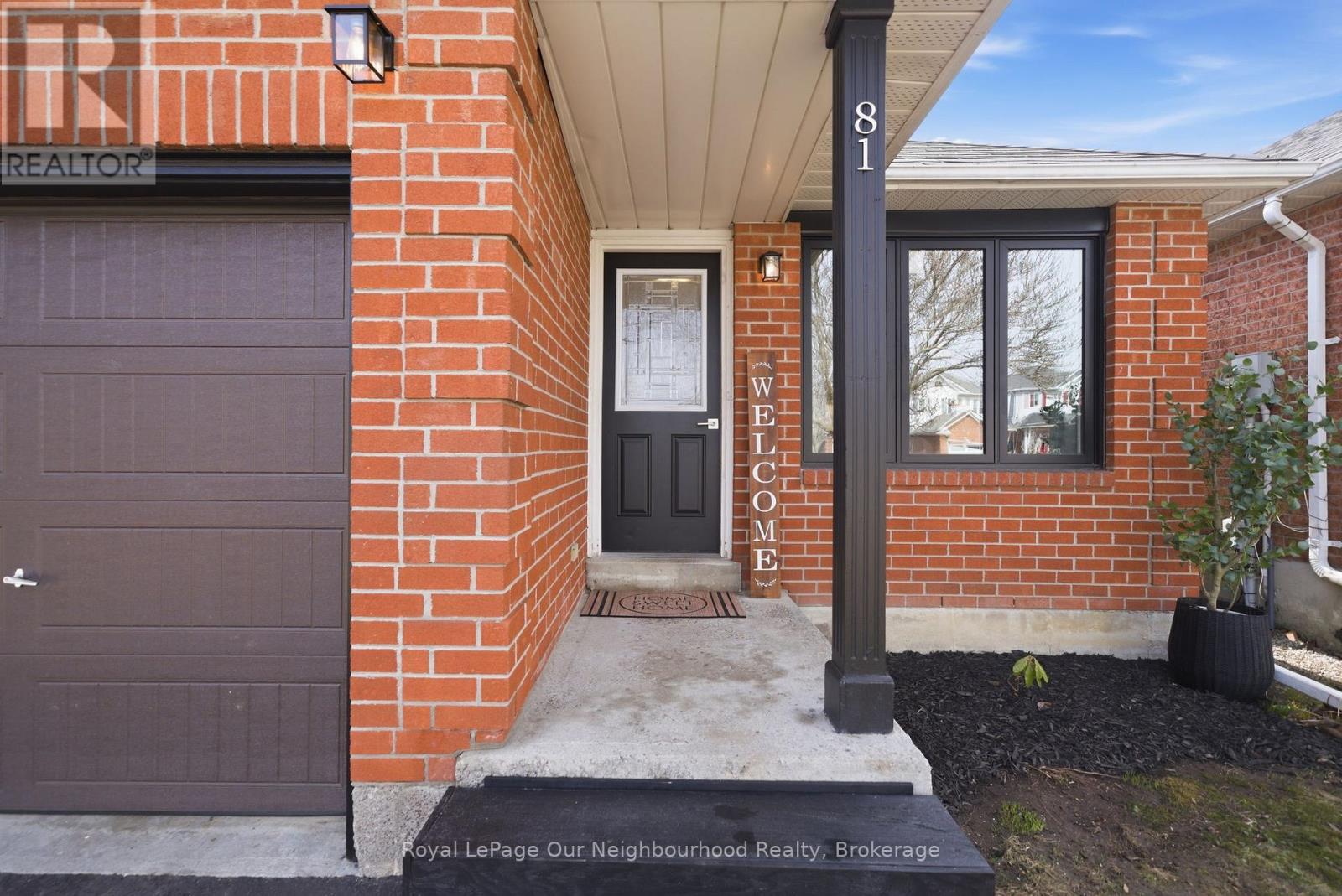 81 Hart Boulevard, Clarington (Newcastle), Ontario  L1B 1E4 - Photo 3 - E12925486