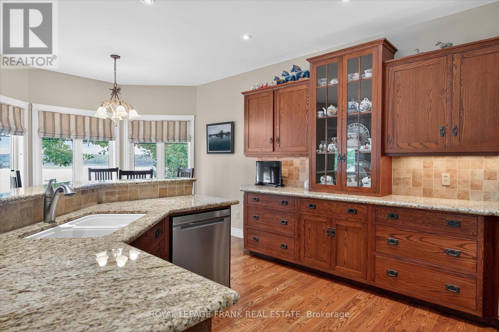 3081 Beachwood Drive, Selwyn, Ontario  K0L 2H0 - Photo 15 - X12925440