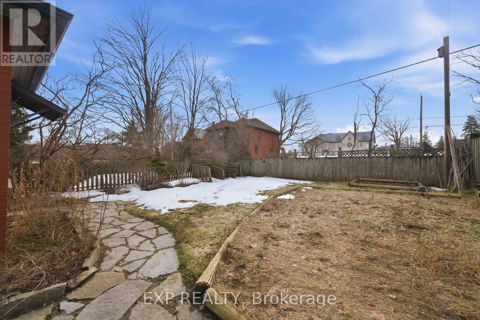 385 Stewart Street, Peterborough (Town Ward 3), Ontario  K9H 4A9 - Photo 42 - X12925444