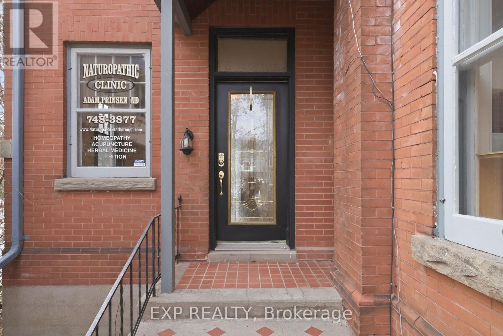 385 Stewart Street, Peterborough (Town Ward 3), Ontario  K9H 4A9 - Photo 6 - X12925444