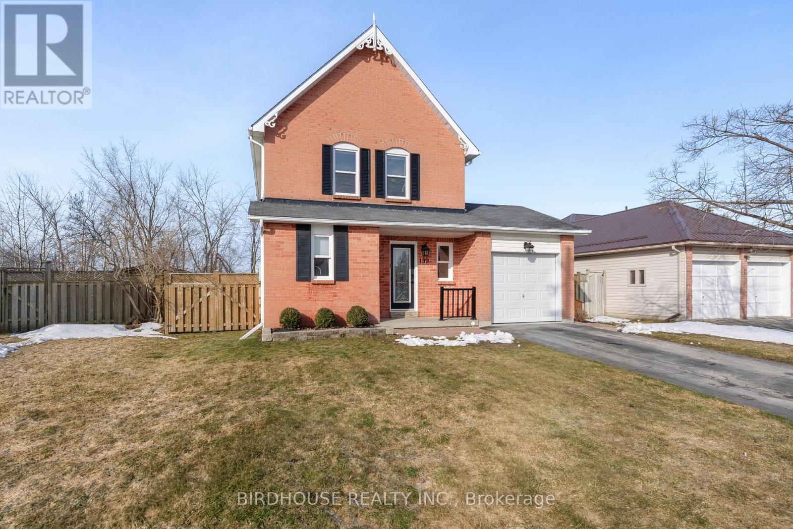 199 Elgin Street, Kawartha Lakes (Lindsay), Ontario  K9V 6B1 - Photo 2 - X12925630