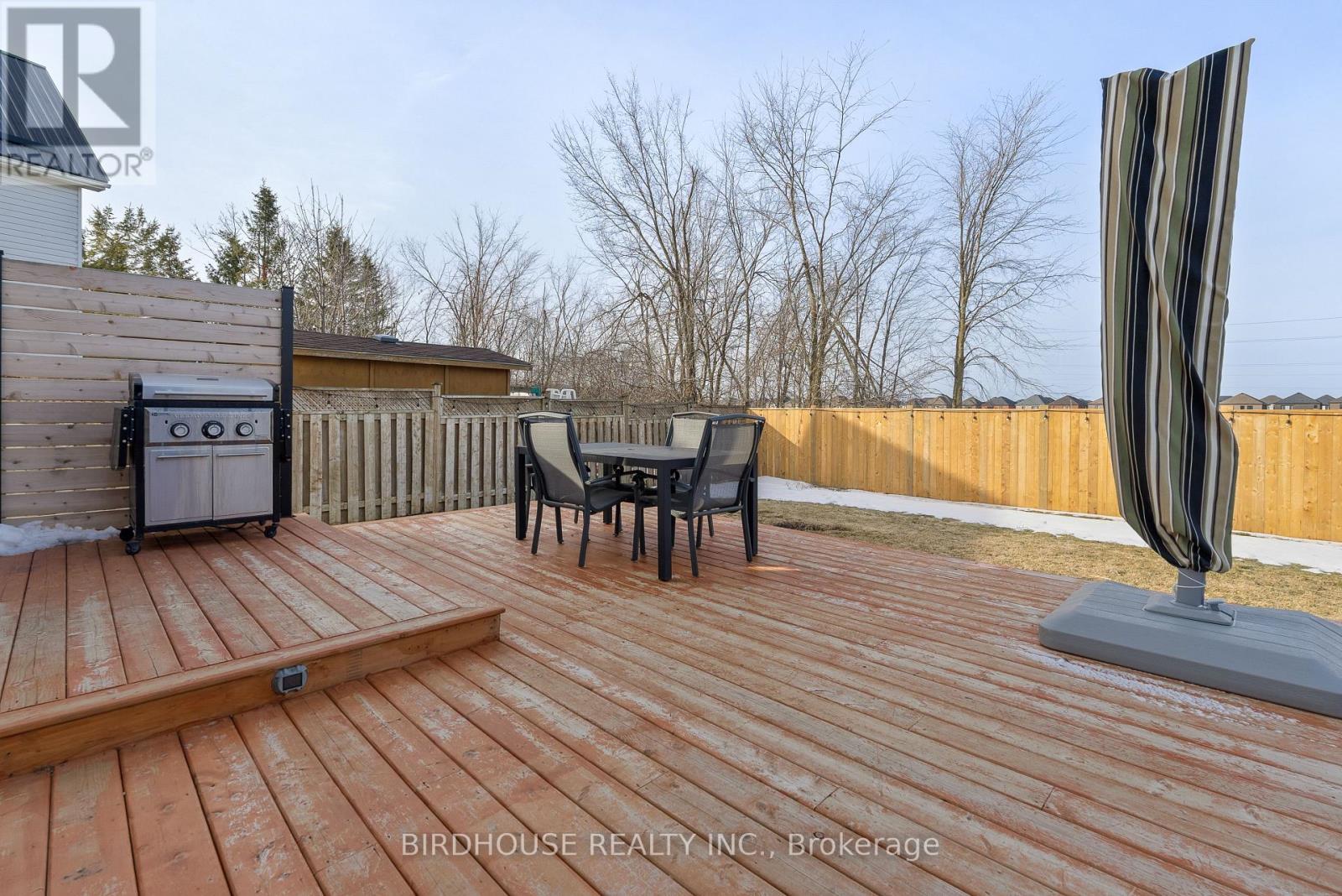 199 Elgin Street, Kawartha Lakes (Lindsay), Ontario  K9V 6B1 - Photo 32 - X12925630