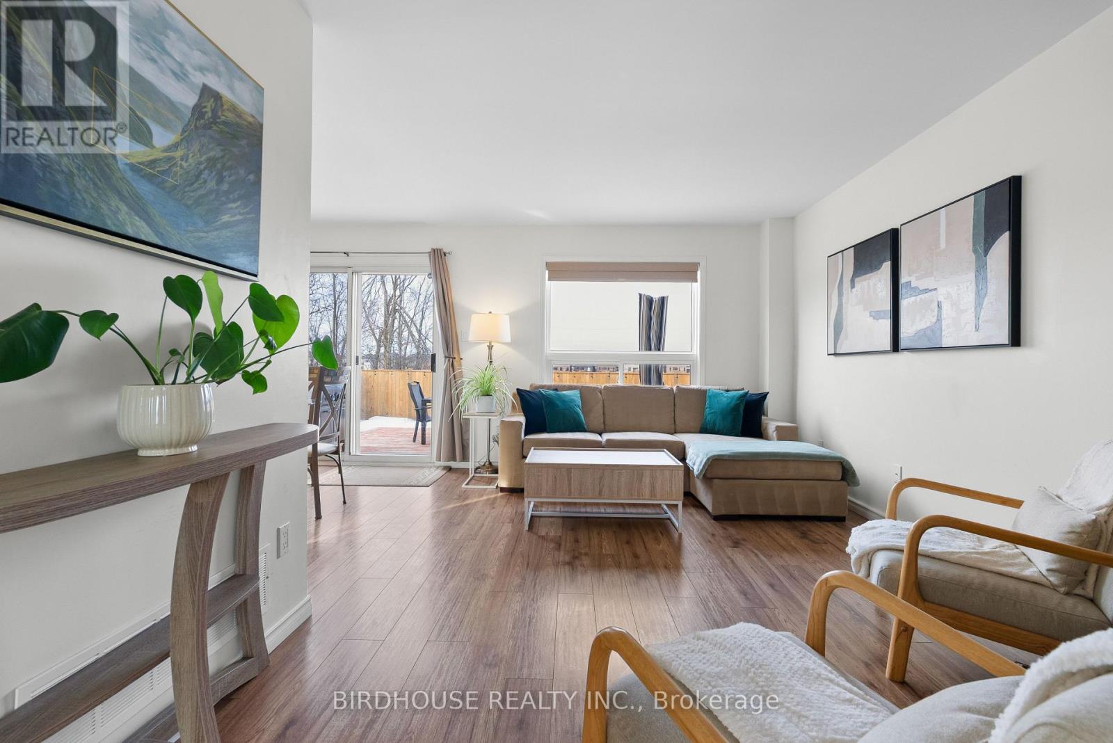 199 Elgin Street, Kawartha Lakes (Lindsay), Ontario  K9V 6B1 - Photo 6 - X12925630