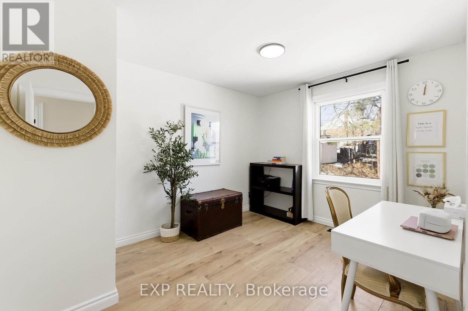 198 Shelbourne Street, Peterborough (Northcrest Ward 5), Ontario  K9H 5K4 - Photo 23 - X12925552