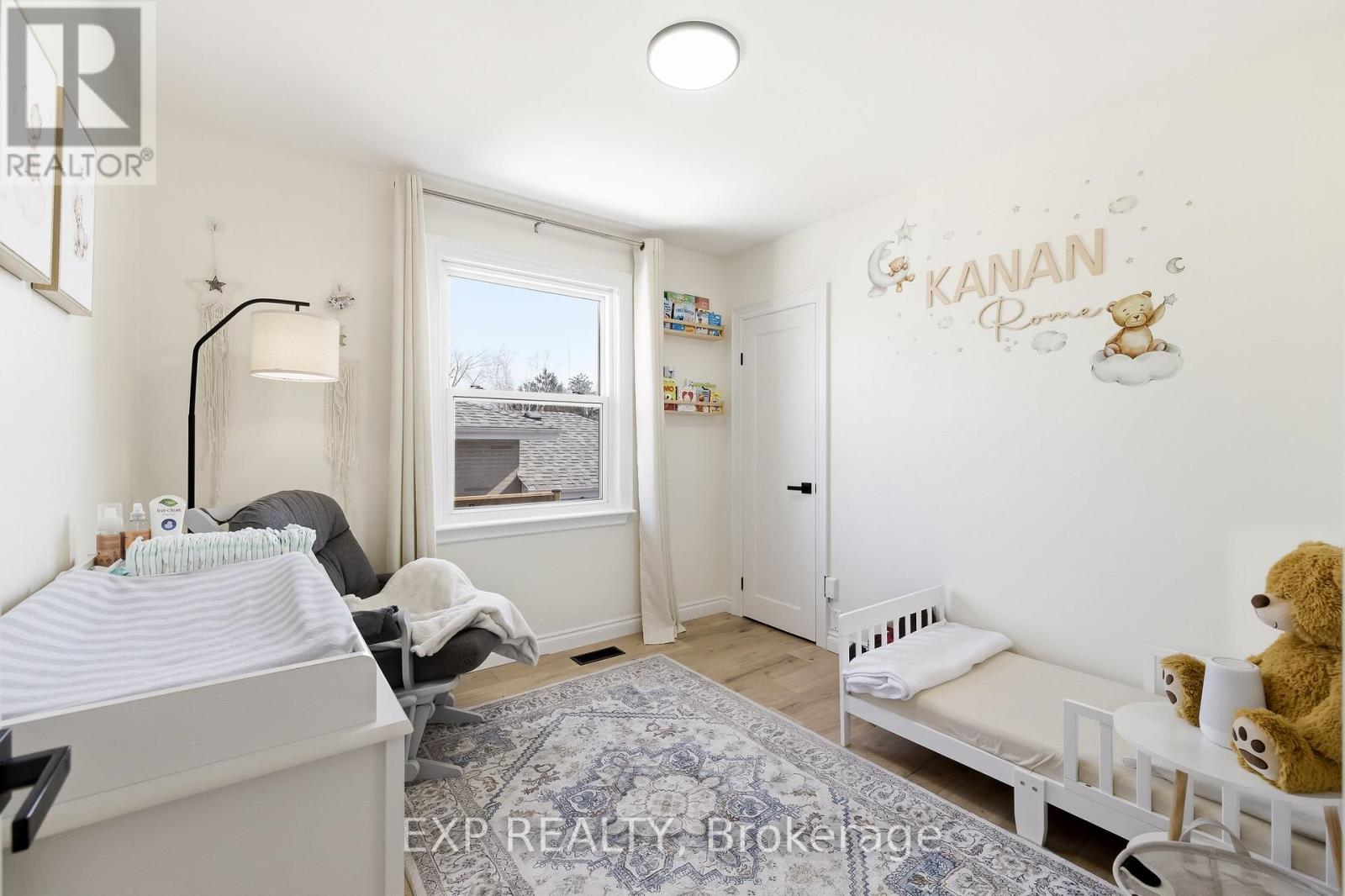 198 Shelbourne Street, Peterborough (Northcrest Ward 5), Ontario  K9H 5K4 - Photo 25 - X12925552