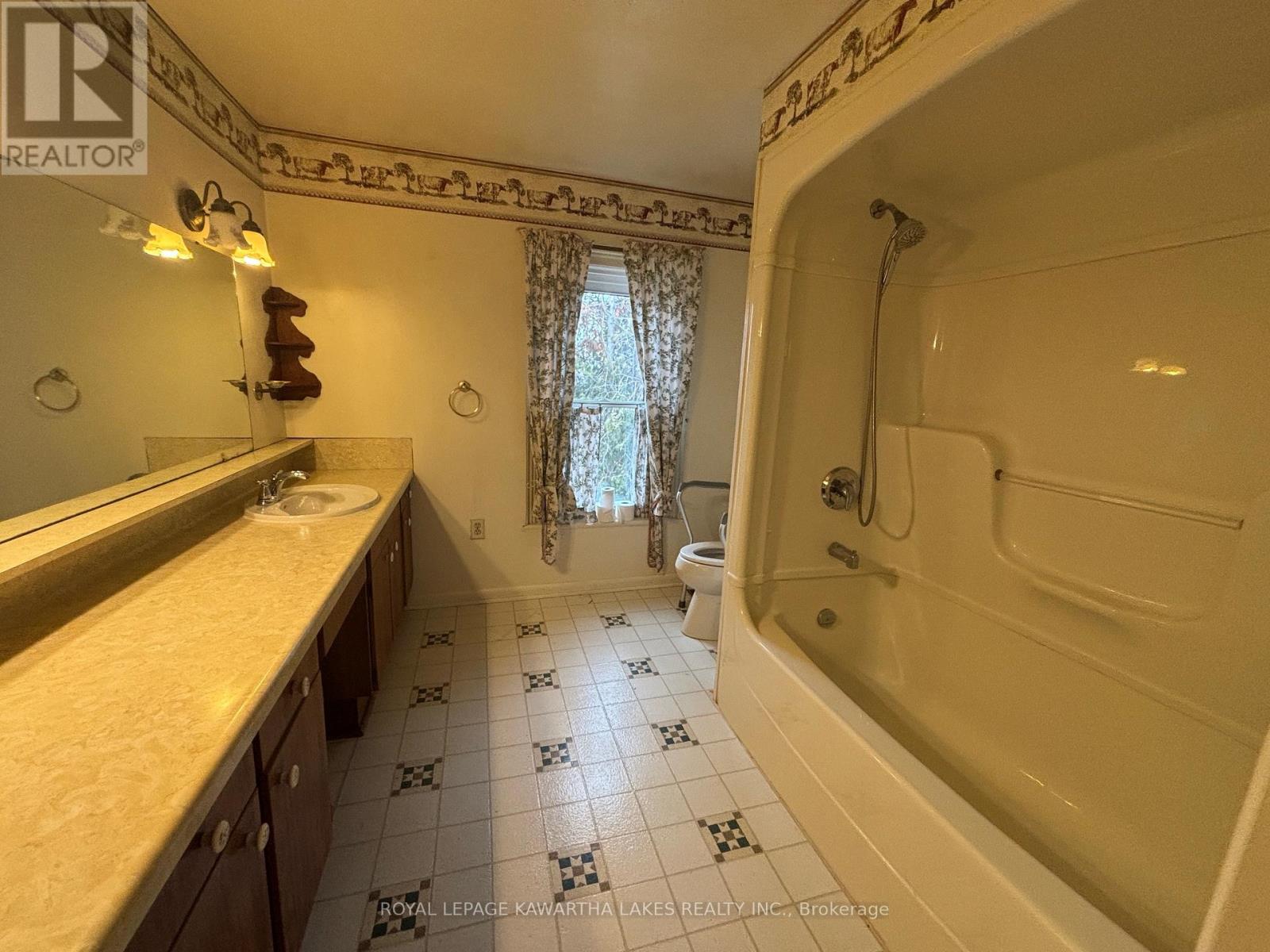 201 Crosswind Road, Kawartha Lakes (Ops), Ontario  K0L 2W0 - Photo 11 - X12925948